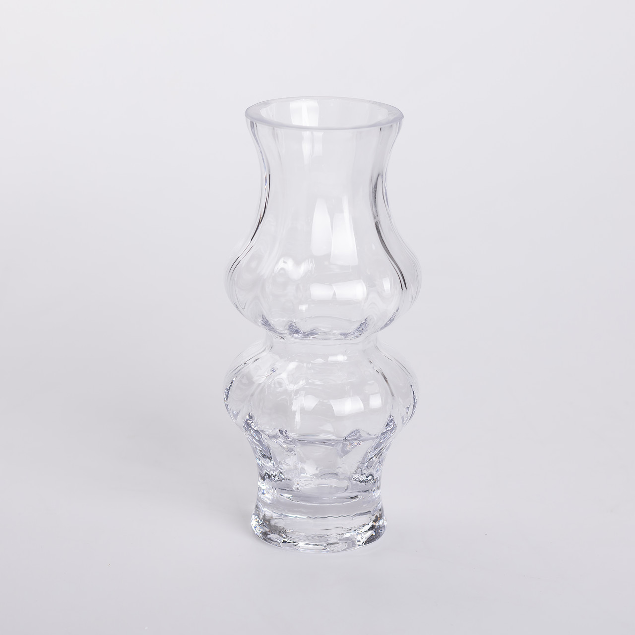 Скляна ваза для квітів 20.5 см фігурна прозора ваза декоративна 600 мл