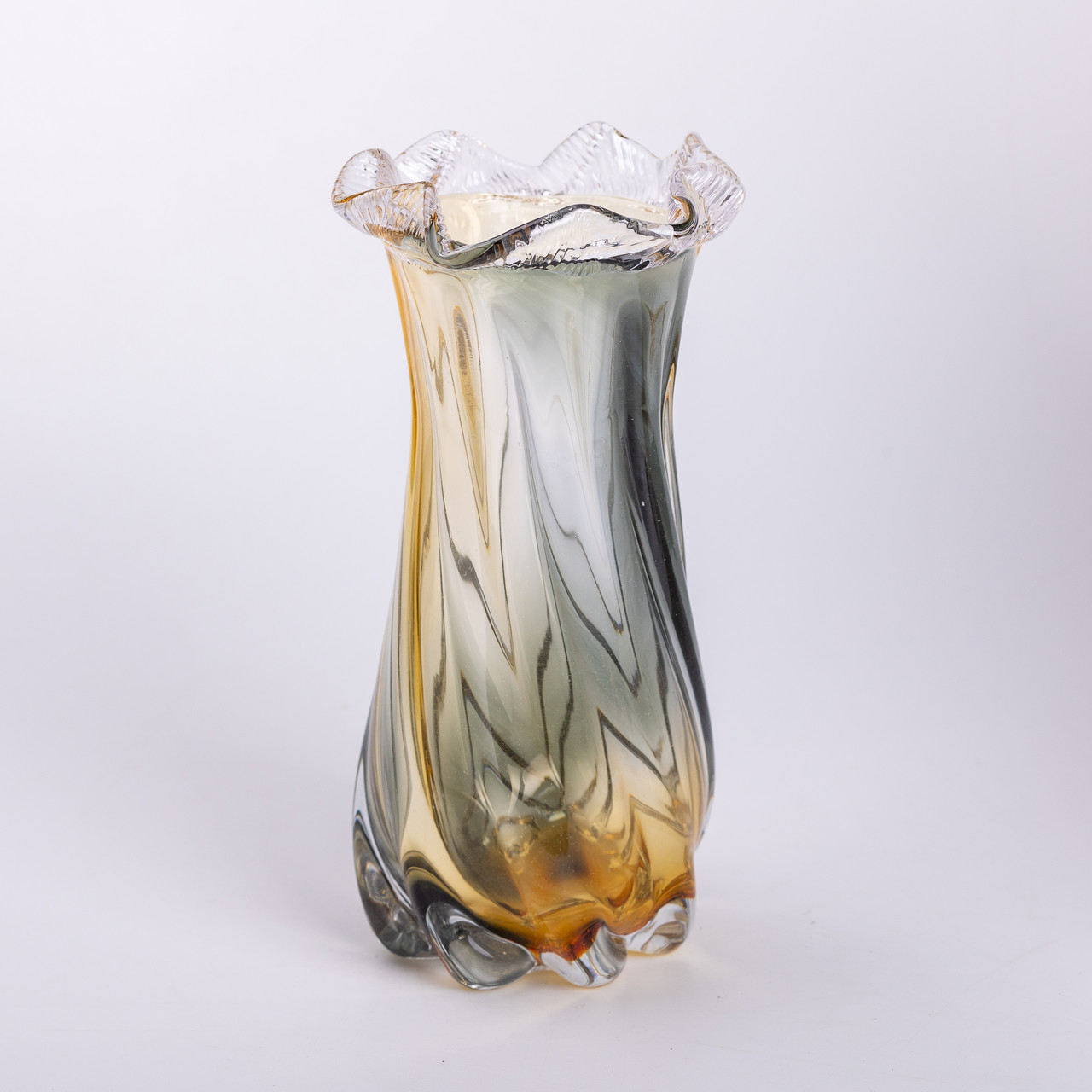 Ваза декоративна 26 см для квітів скляна фігурна ваза з кольорового скла 1.2 л Жовто-сіра