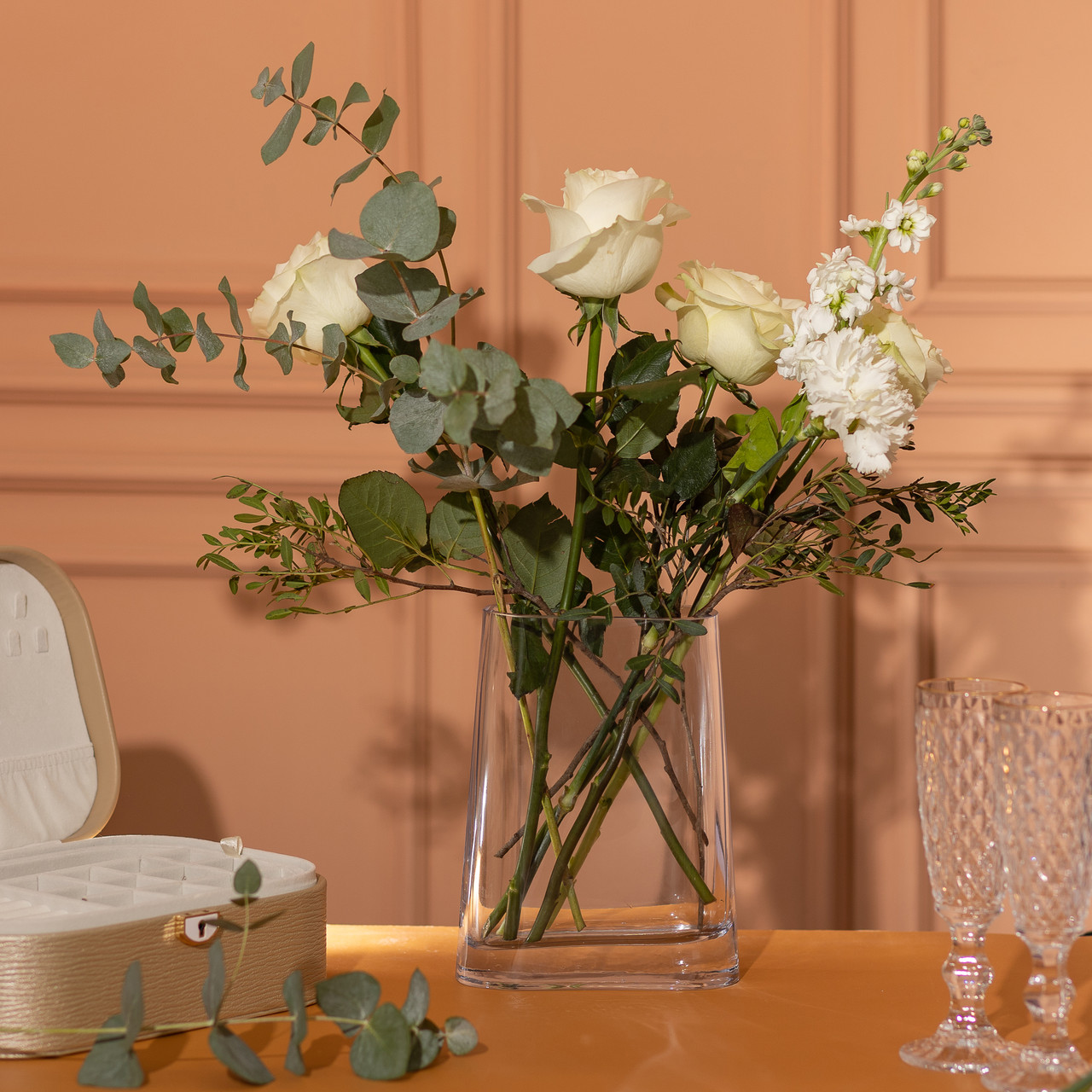 Ваза для квітів скляна 15х7х21 см прозора декоративна ваза 1.1 л прозора декоративна ваза 1.1 л