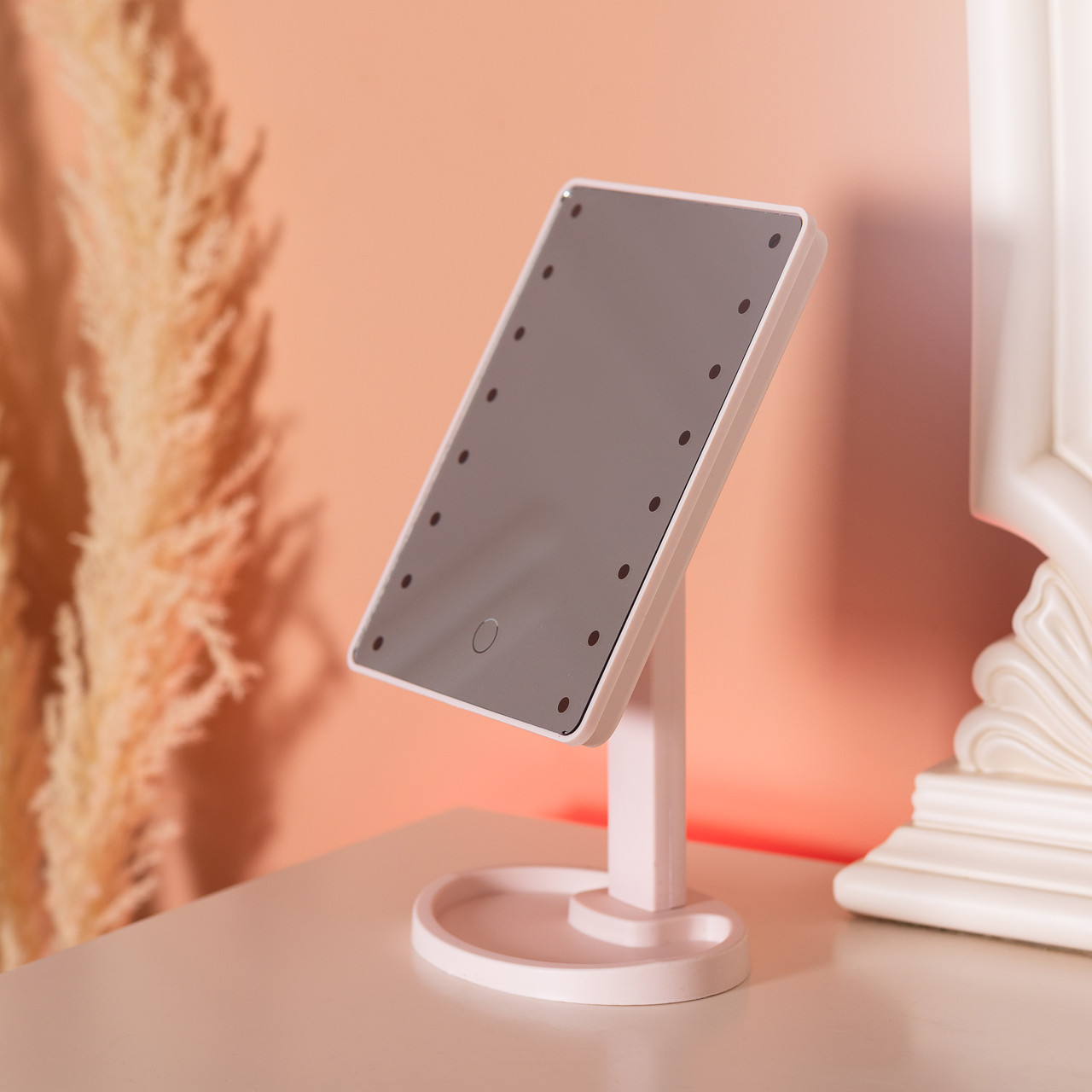 Дзеркало настільне косметичне для макіяжу 21х16 см дзеркало прямокутне на підставці 16 LED Рожеве