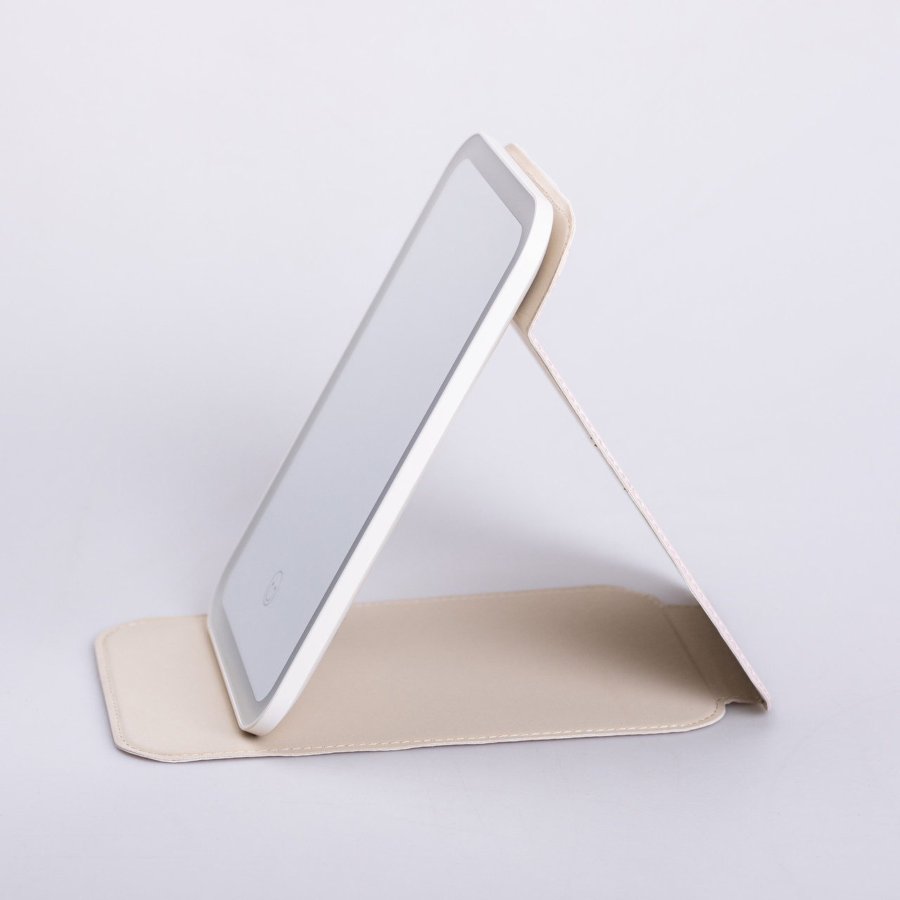 Дзеркало з лед підсвічуванням настільне складне 19.5х13.5 см косметичне для макіяжу Біле