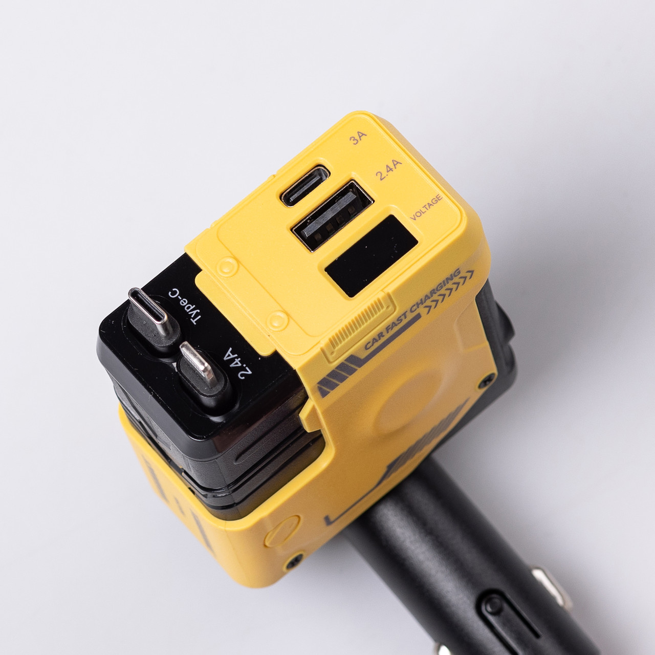 Автомобільний зарядний пристрій MECHA з висувними кабелями та портами USB/Type-C Жовтий