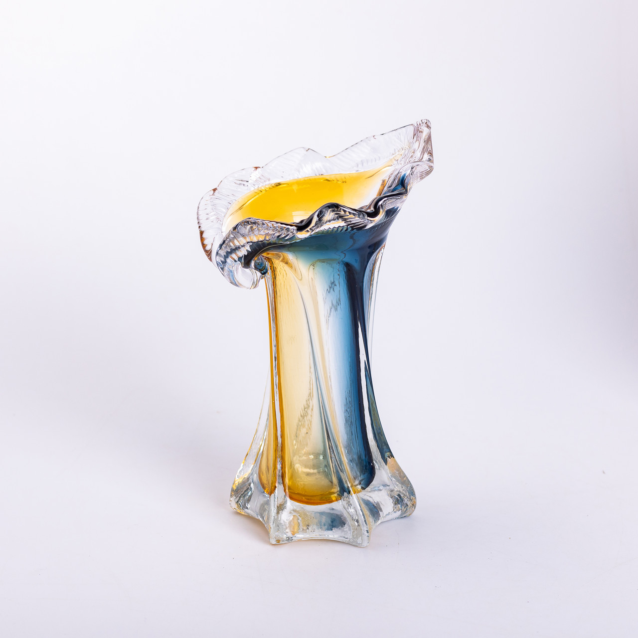 Декоративна скляна оригінальна ваза для квітів 22 см стильна фігурна ваза 200 мл Жовто-синя