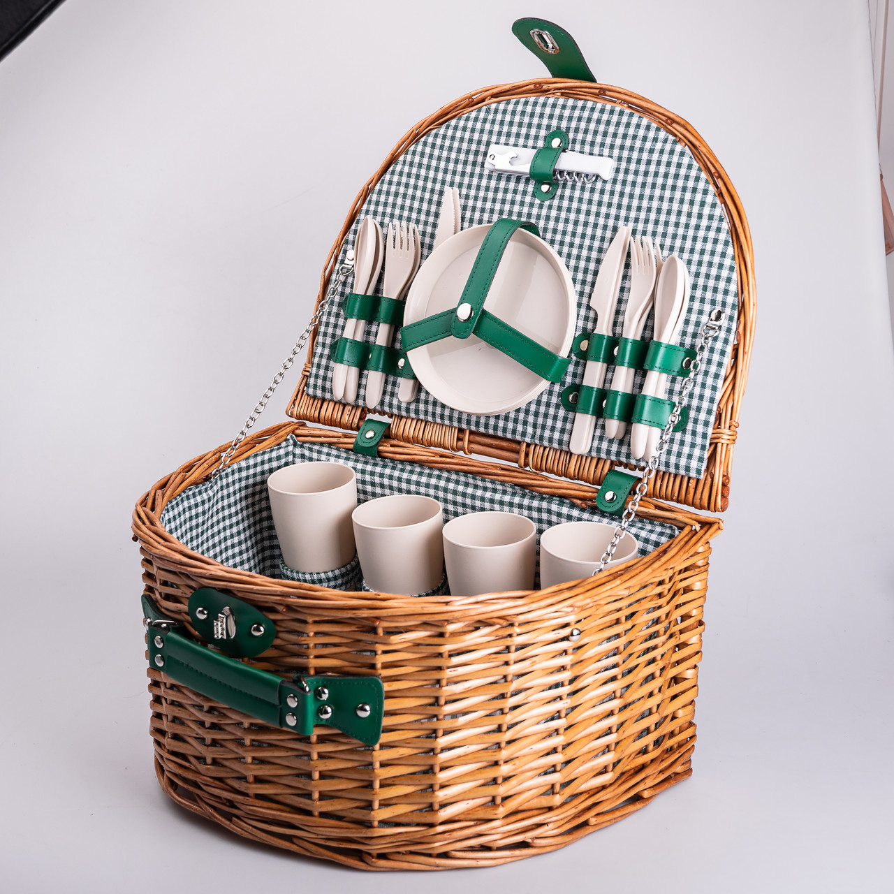 Кошик плетений для пікніка з посудом на 4 персони 41х31х22 см набір посуду туристичний для кемпінгу