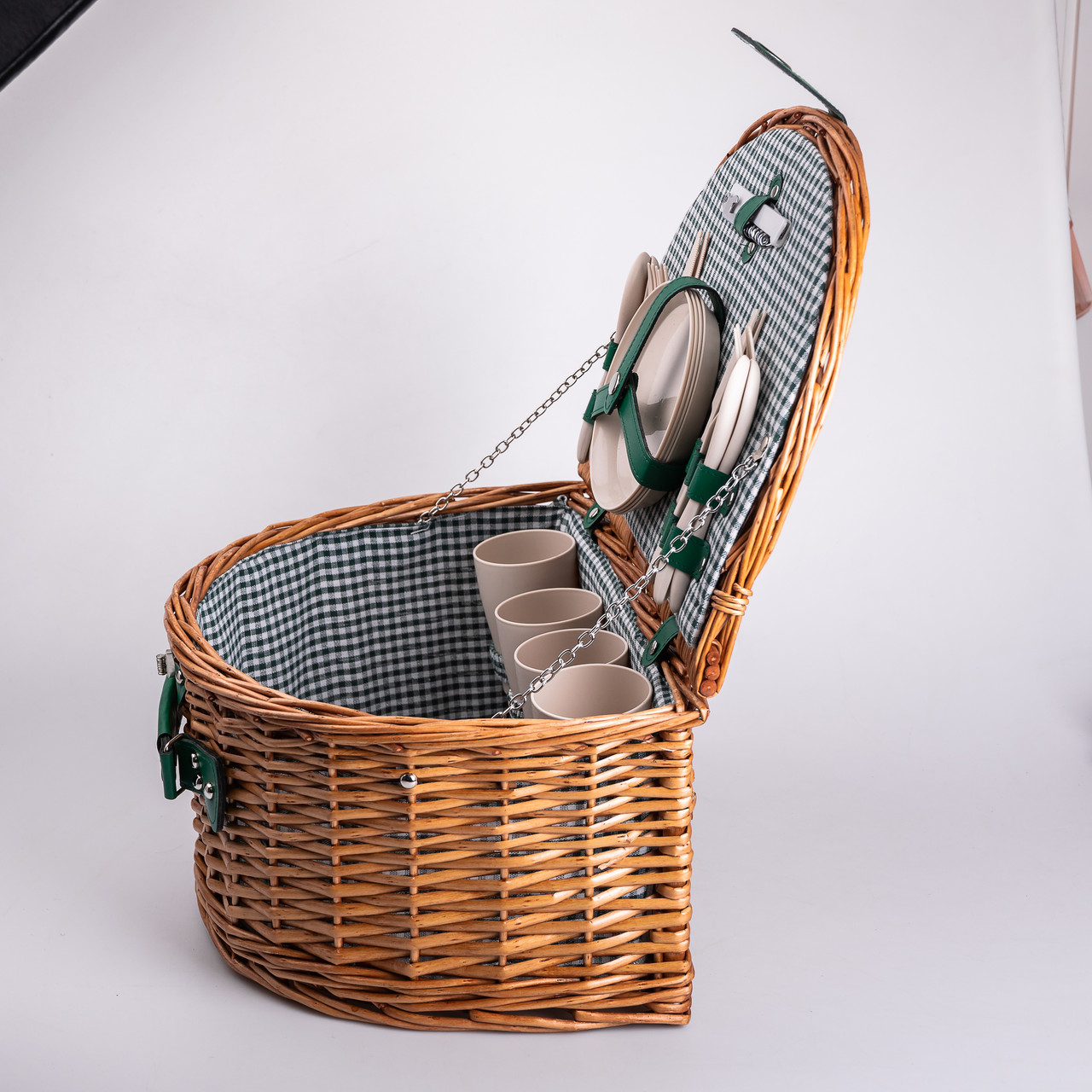 Кошик плетений для пікніка з посудом на 4 персони 41х31х22 см набір посуду туристичний для кемпінгу