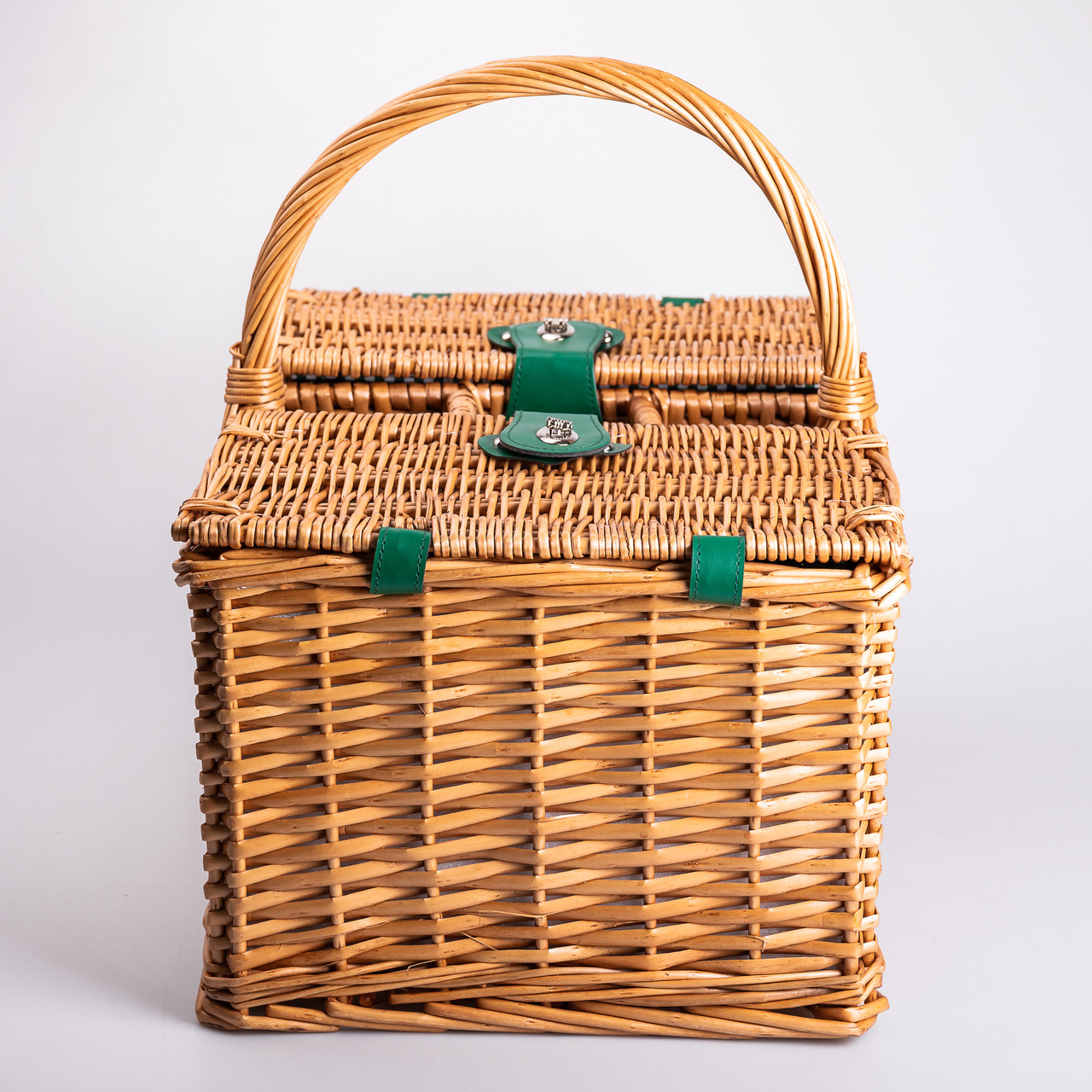 Кошик плетений для пікніка з посудом на 4 персони 48х33х43 см набір посуду туристичний для кемпінгу