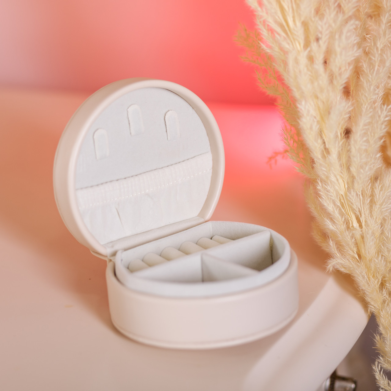 Скринька для прикрас з еко шкіри 10×9×4.5 см органайзер для ювелірних виробів