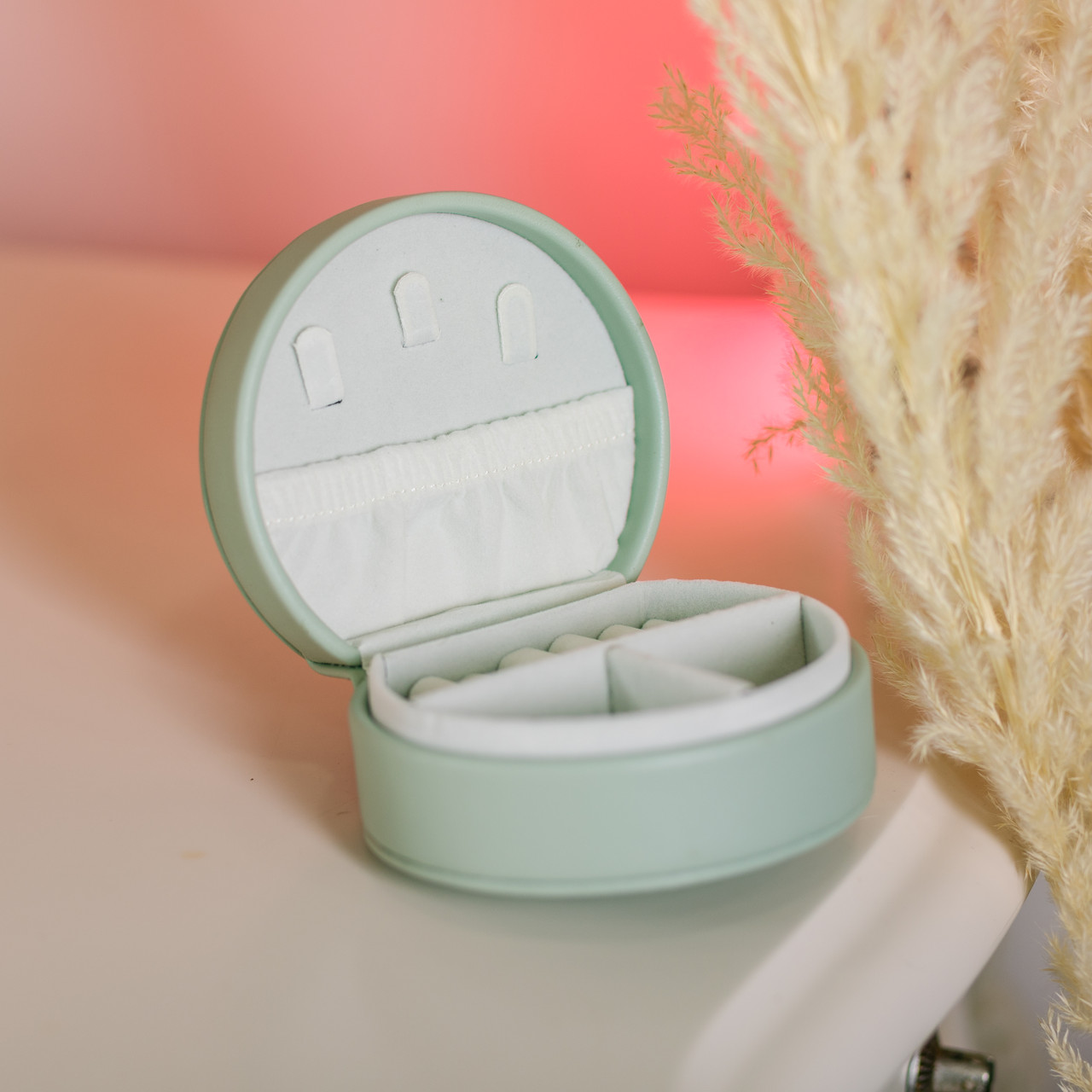 Скринька для прикрас з еко шкіри 10×9×4.5 см органайзер для ювелірних виробів