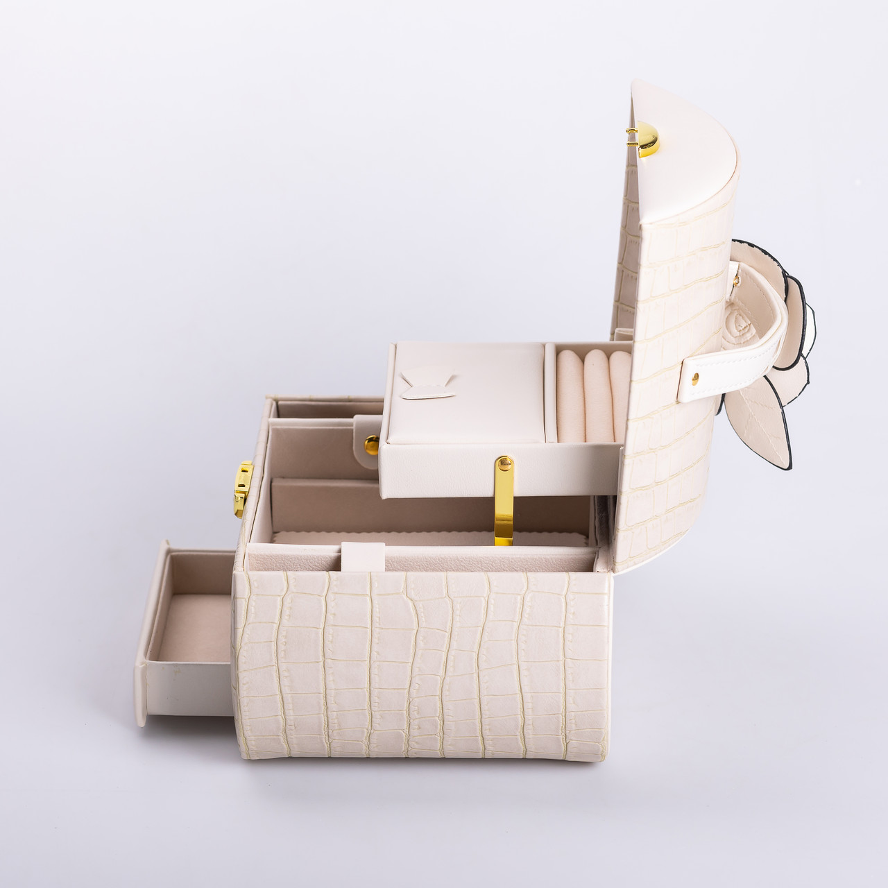 Скринька для прикрас з еко шкіри 3 яруси із замком органайзер для ювелірних виробів