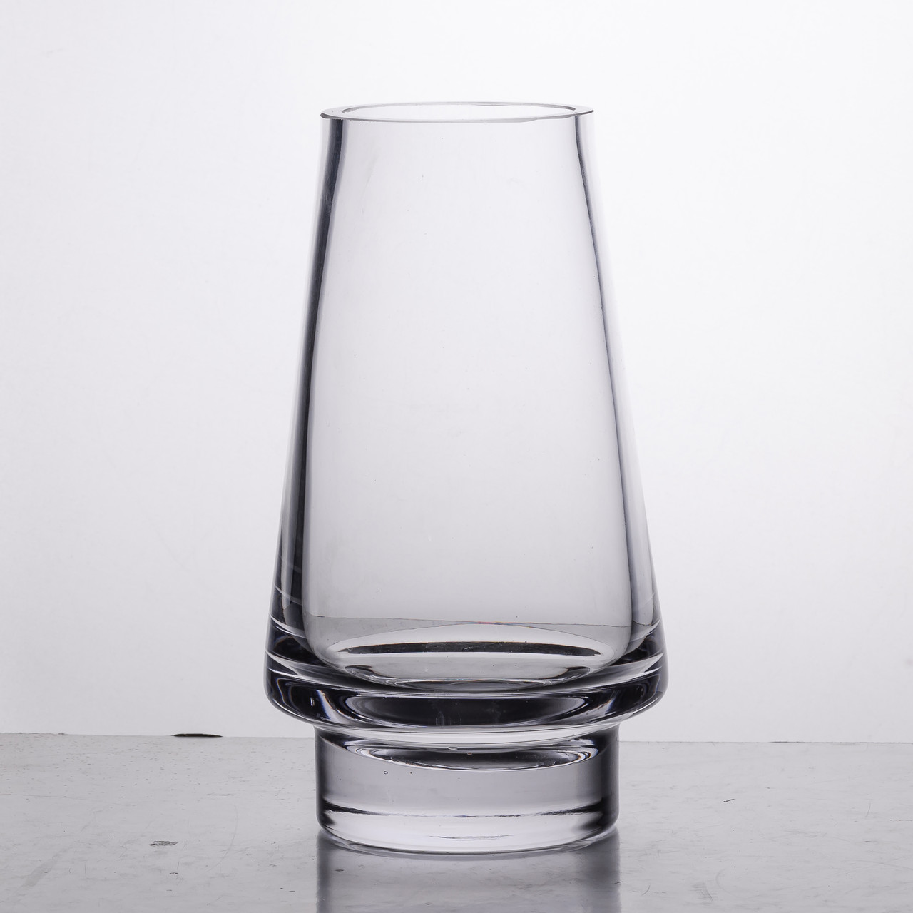 Скляна декоративна ваза для квітів 25 см прозора ваза для інтер'єру 1.9 л