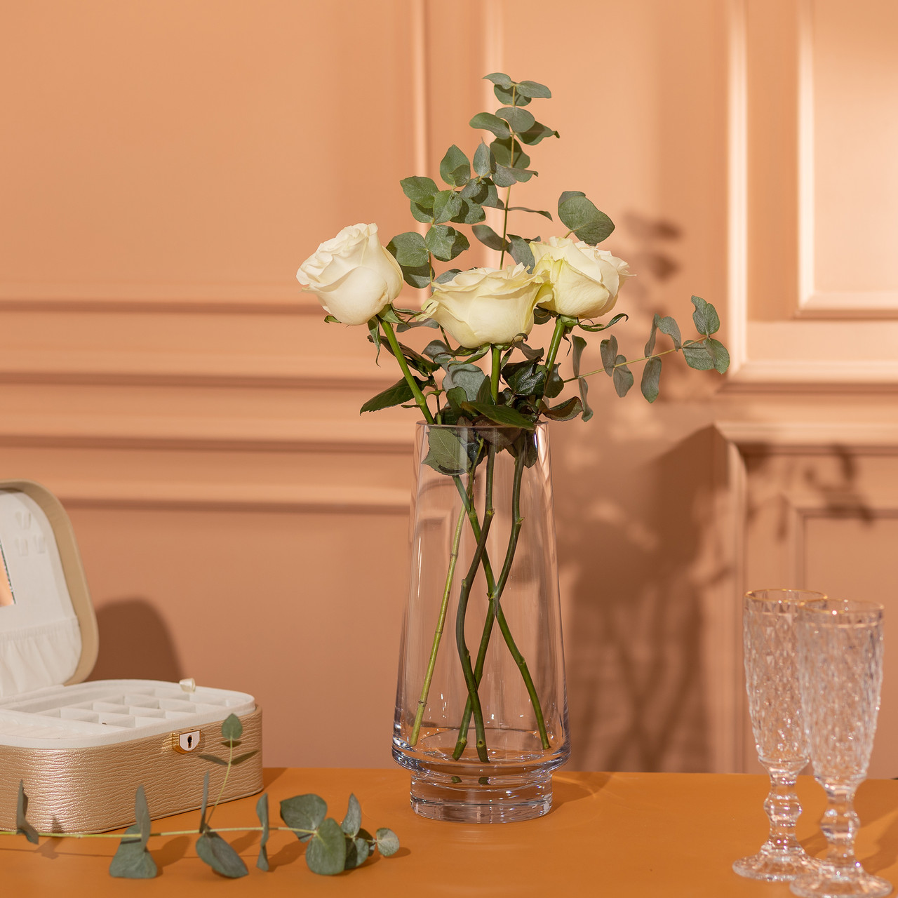 Скляна декоративна ваза для квітів 30 см прозора ваза для інтер'єру 2.6 л