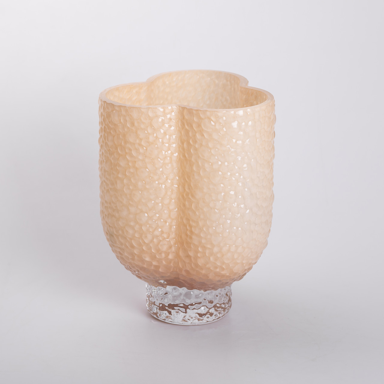 Ваза декоративна 18.5х16х25 см для квітів скляна фігурна ваза з кольорового скла 3 л Бежева