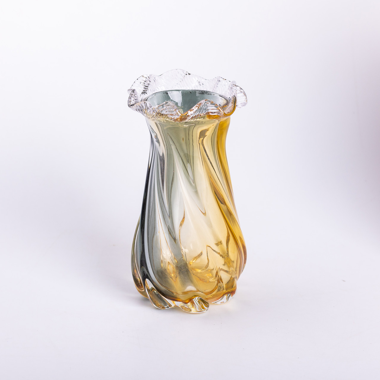 Ваза декоративна 21 см для квітів скляна фігурна ваза з кольорового скла 800 мл Жовто-сіра