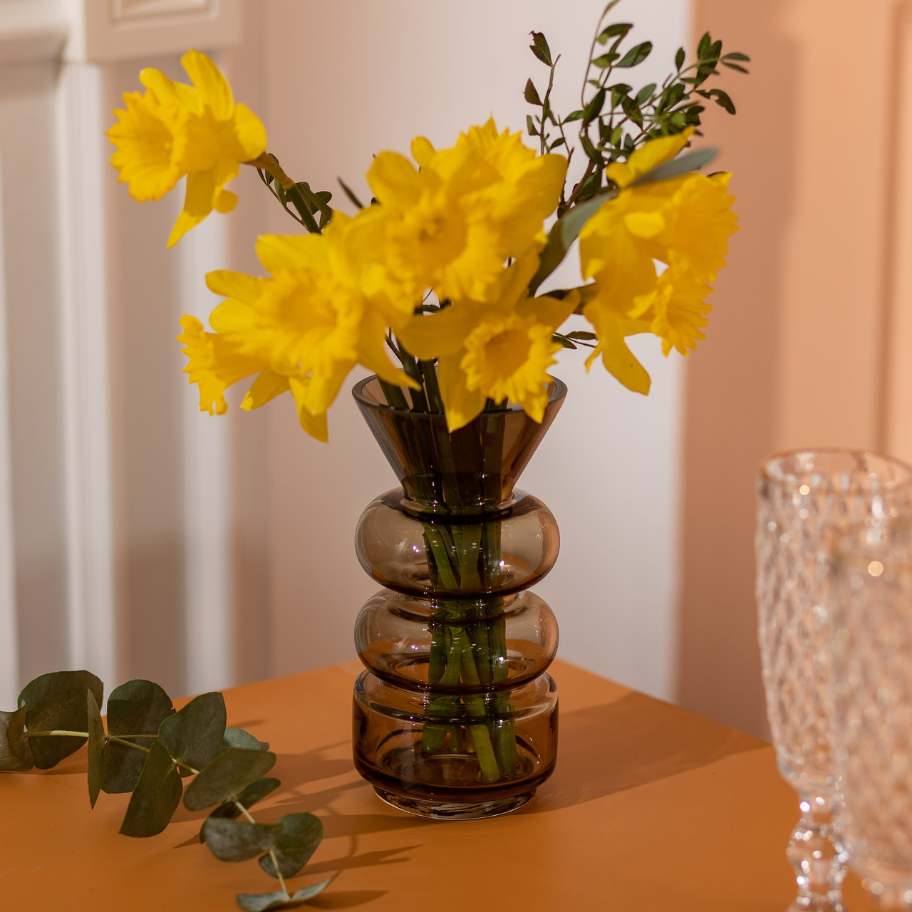 Ваза для квітів скло 18 см декоративна ваза прозора для декору 650 мл Коричнева