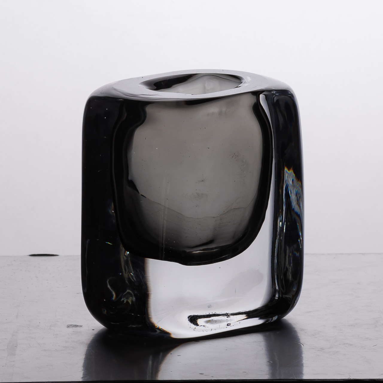 Ваза скляна прозора 10х7х11 см для квітів декоративна 120 мл Сіра