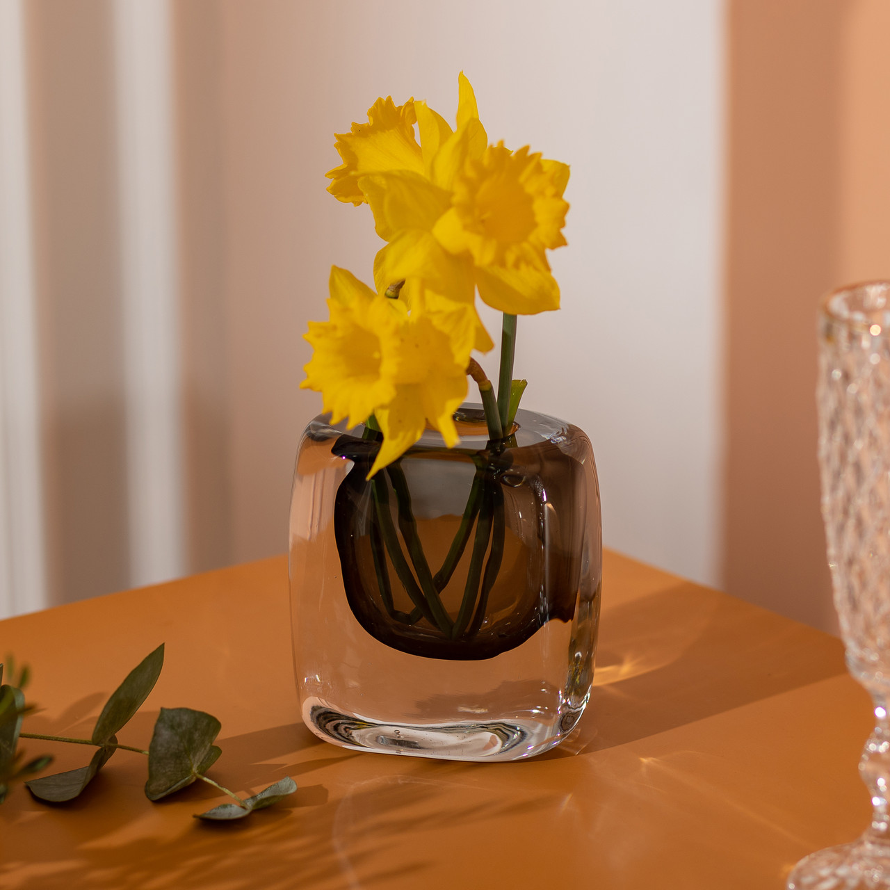 Ваза скляна прозора 10х7х11 см для квітів декоративна 120 мл Сіра