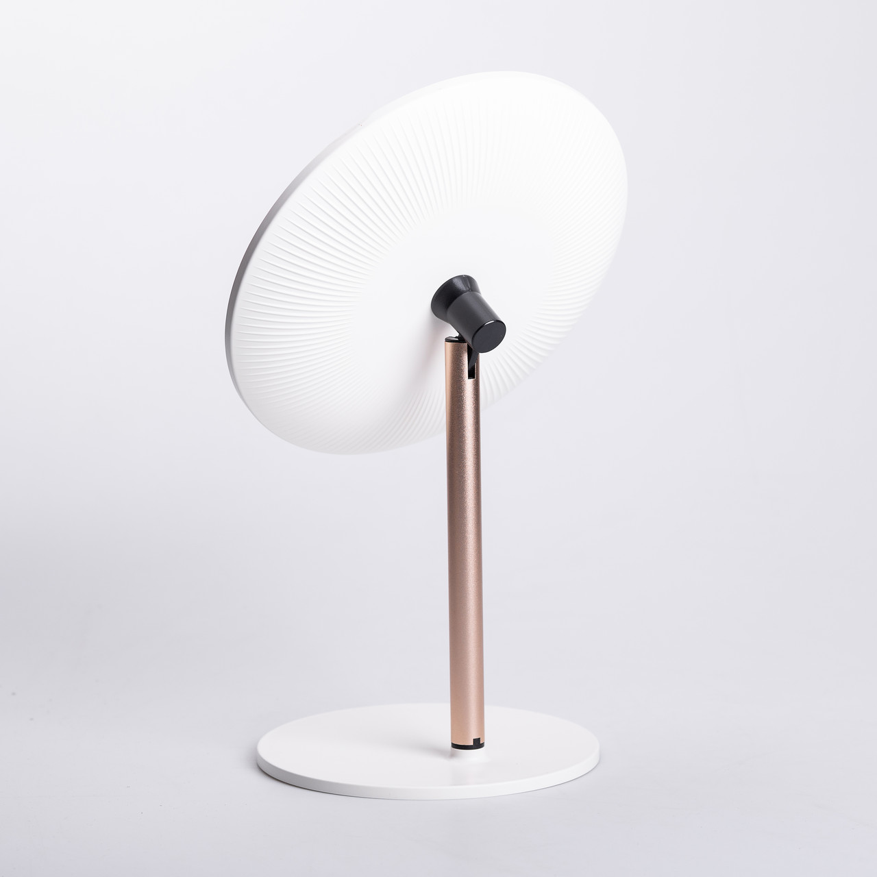 Дзеркало косметичне з підсвічуванням кругле настільне Ø21 см для макіяжу Біле