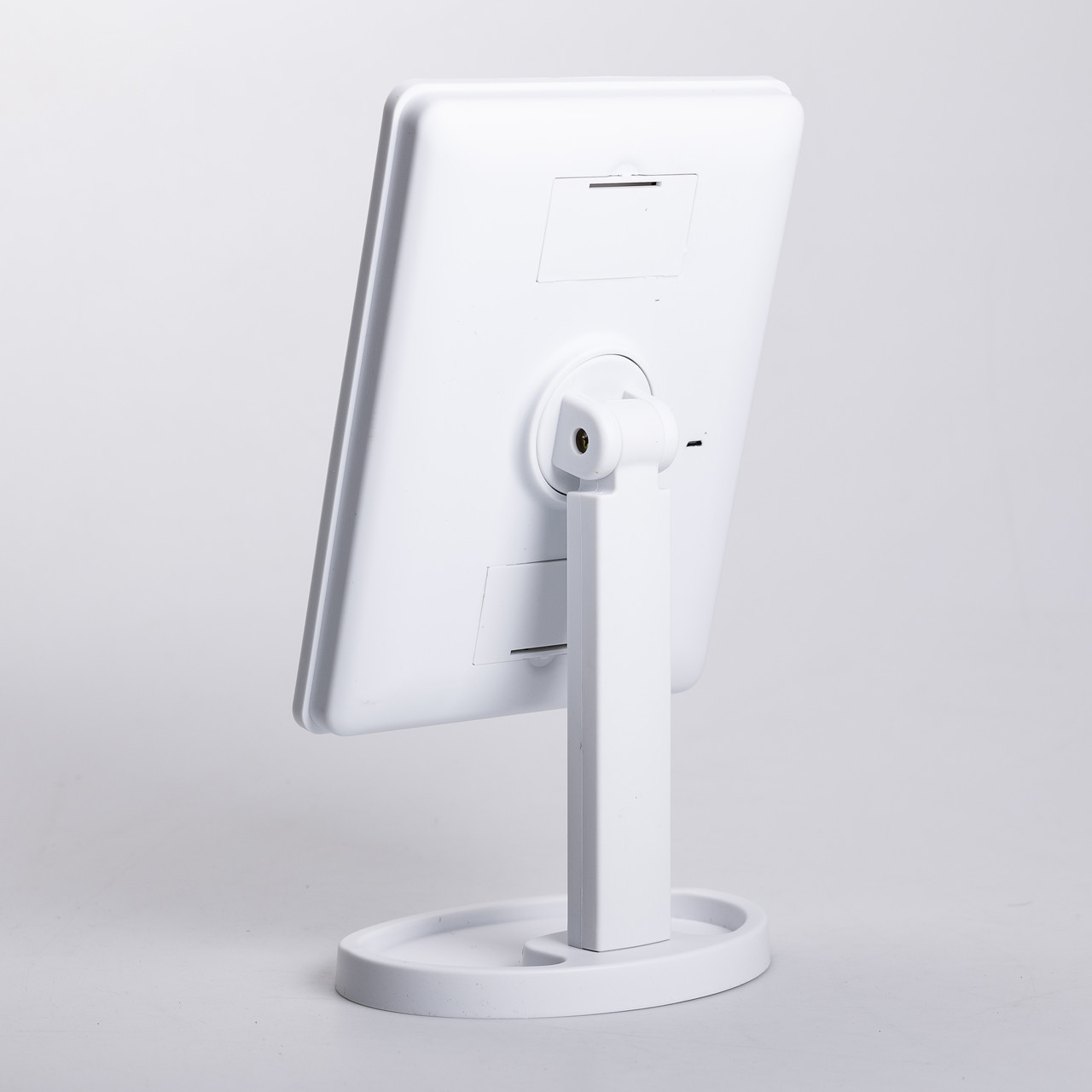 Дзеркало настільне косметичне для макіяжу 21х16 см дзеркало прямокутне на підставці 16 LED Біле