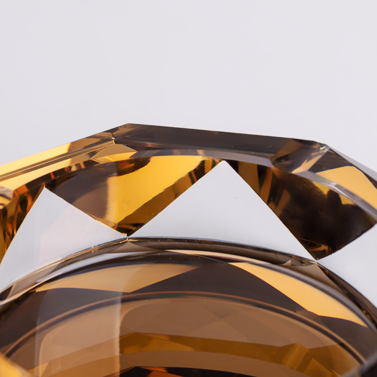 Декоративна попільничка для сигарет 14.5×4 см скляна попільничка настільна Золотиста