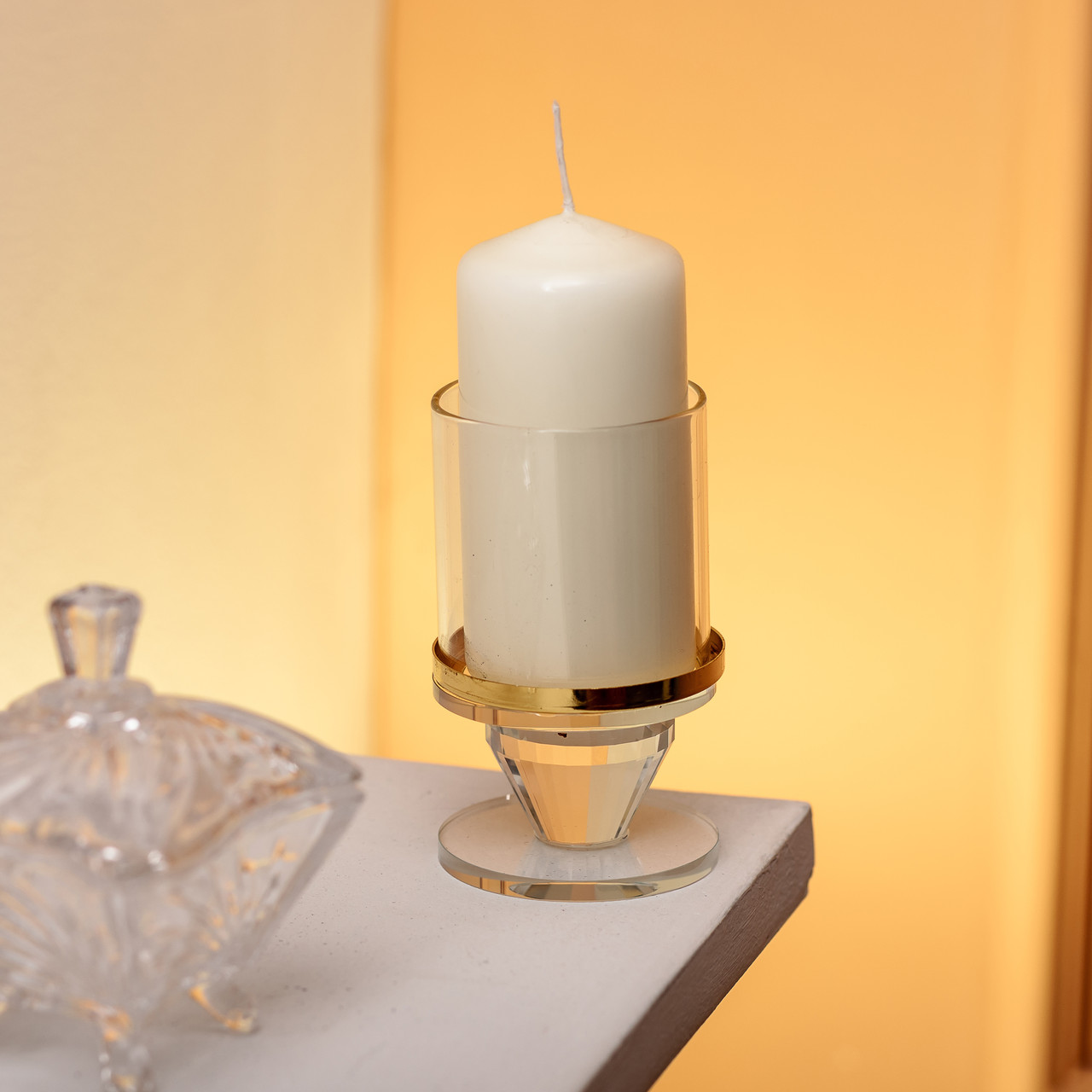 Підсвічник скляний на ніжці з золотою окантовкою 6×10 см підсвічник келих декоративний прозорий