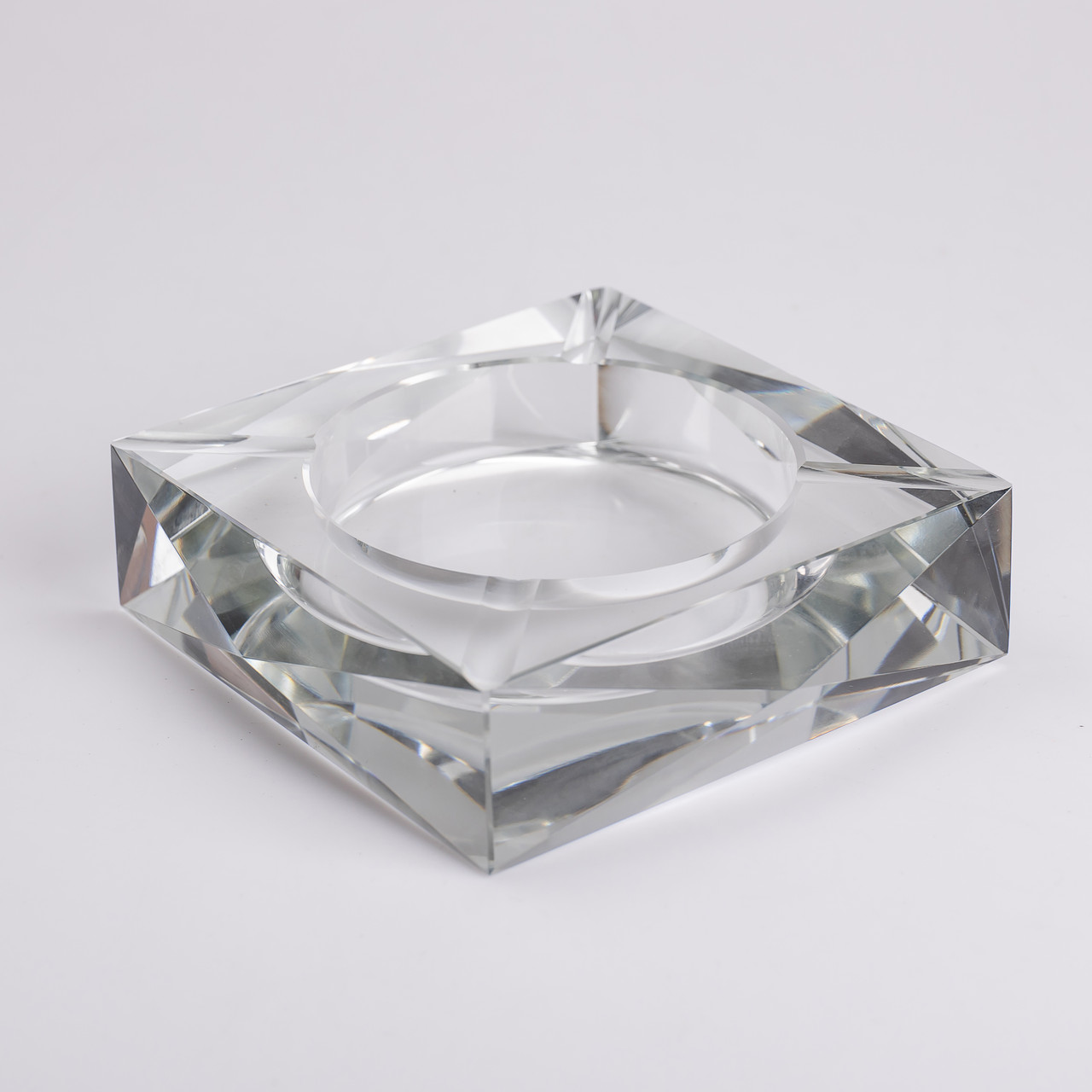 Квадратна скляна попільничка 13×13×4 см для сигарет