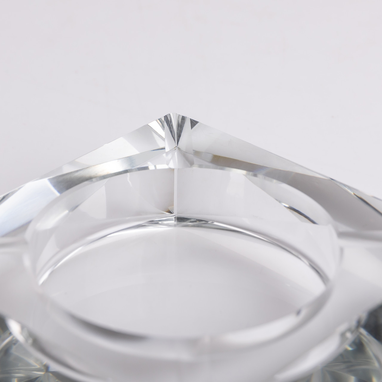 Скляна попільничка для сигарет 13х13х4 см попільничка квадратна настільна