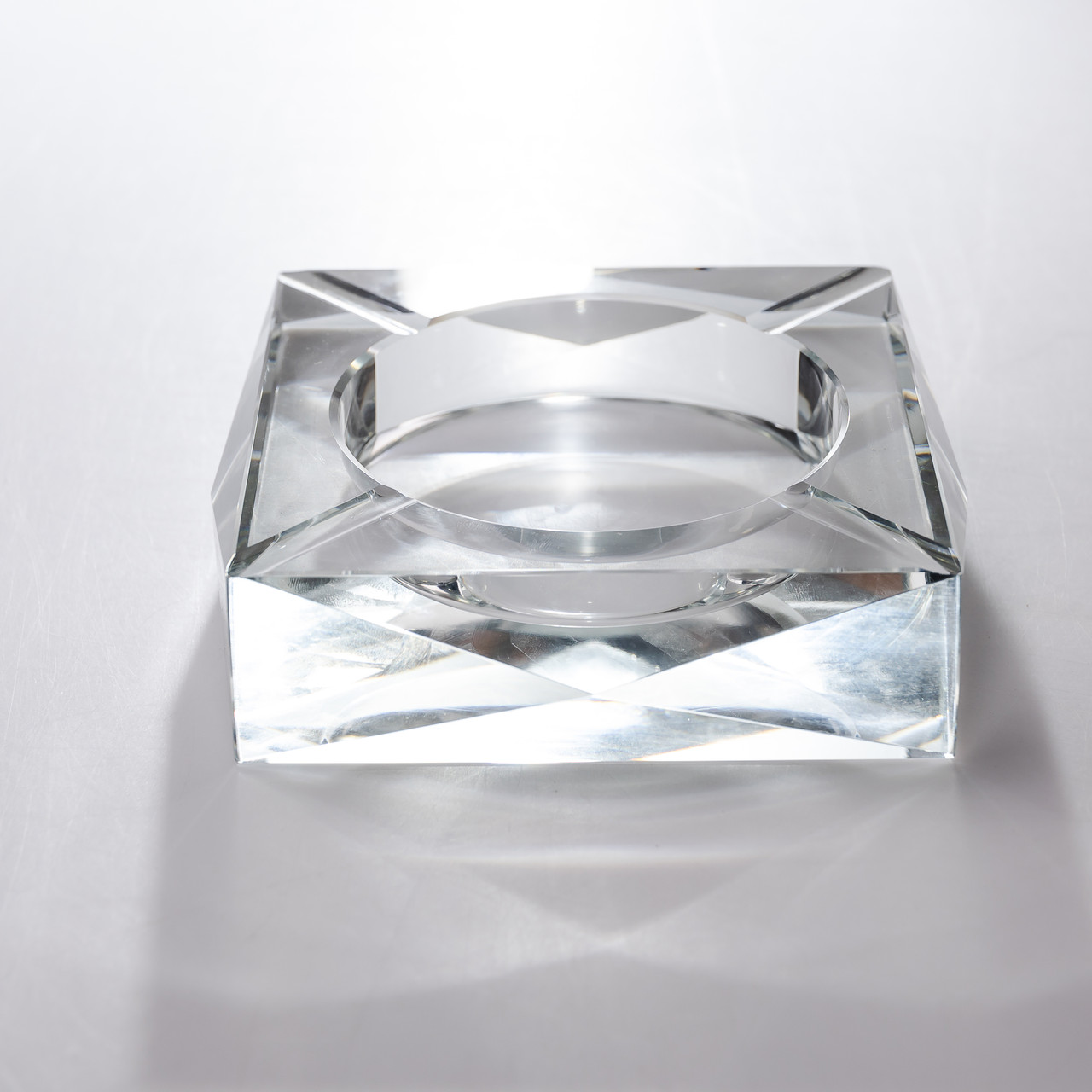 Скляна попільничка для сигарет 13х13х4 см попільничка квадратна настільна