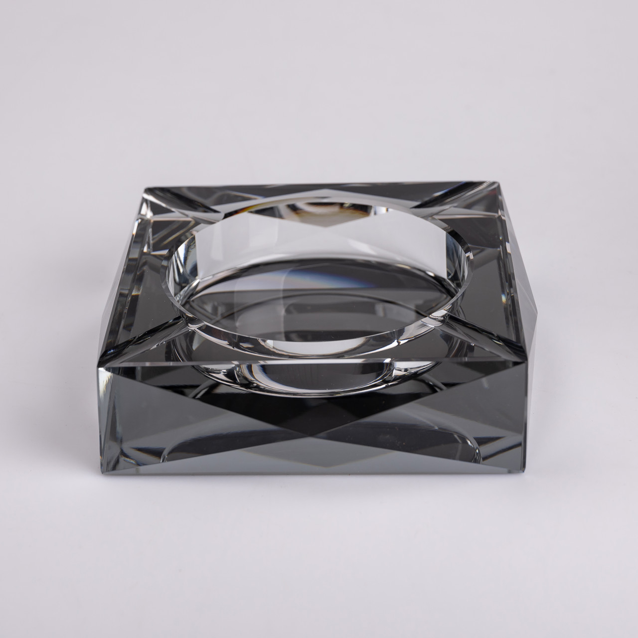 Скляна попільничка для сигарет 13х13х4 см попільничка квадратна настільна Сіра