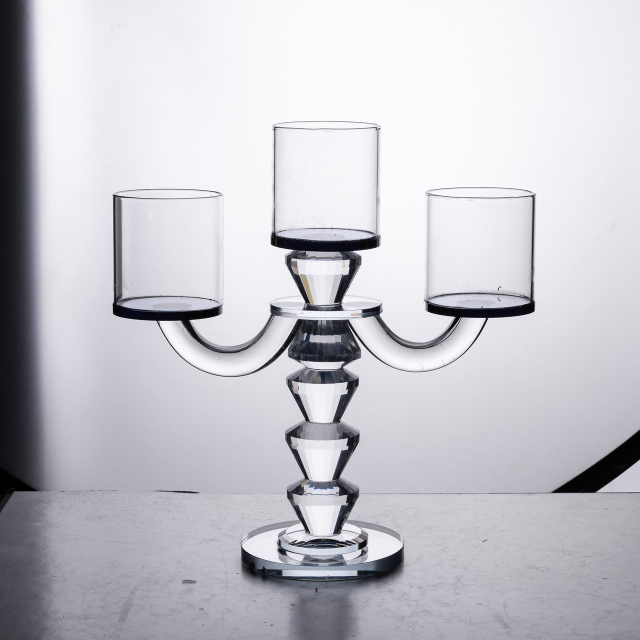 Канделябр на 3 свічки 22×9×23 см підсвічник декоративний скляний на ніжці Чорний