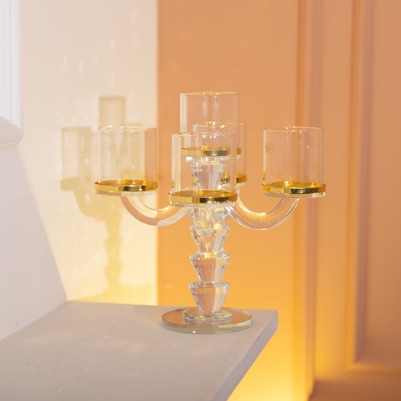 Канделябр на 5 свічок 19×19×23 см підсвічник скляний декоративний із золотою окантовкою