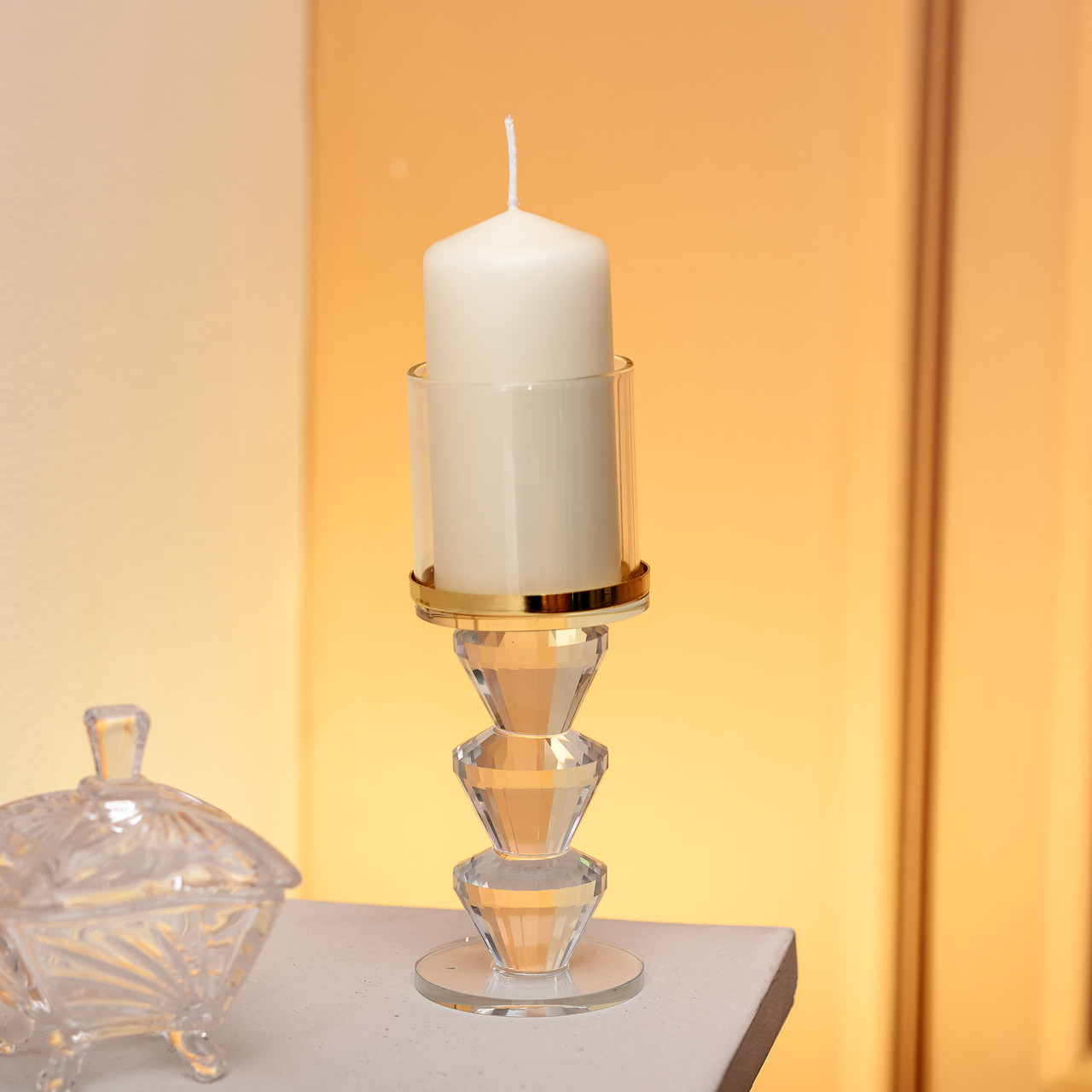 Підсвічник скляний на ніжці з золотою окантовкою 6×16.5 см підсвічник келих декоративний прозорий