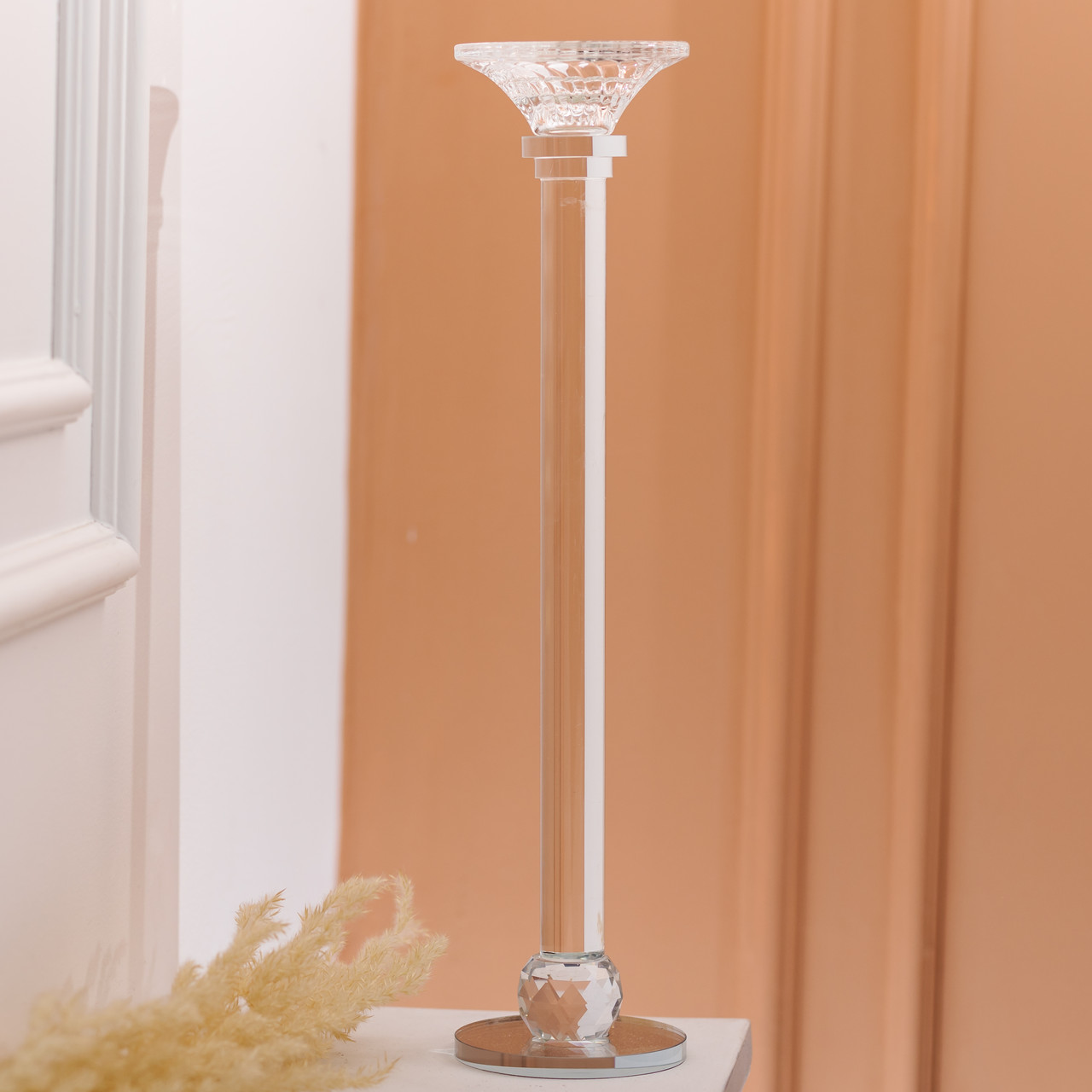 Підсвічник скляний на тонкій ніжці 9×39 см прозорий декоративний підсвічник на стіл