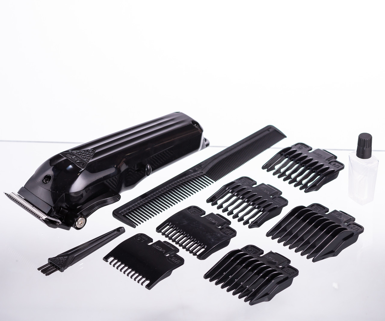 Машинка для стрижки акумуляторна бездротова Чорна VGR V-282