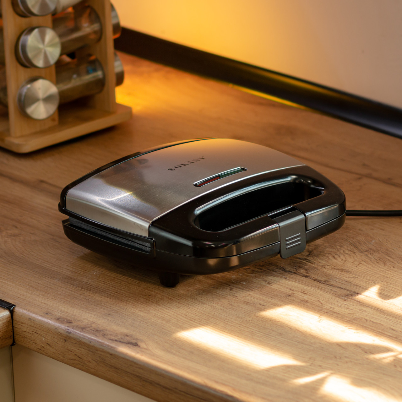 Електрогриль притискний з антипригарним покриттям 750 Вт Sokany SK-08073