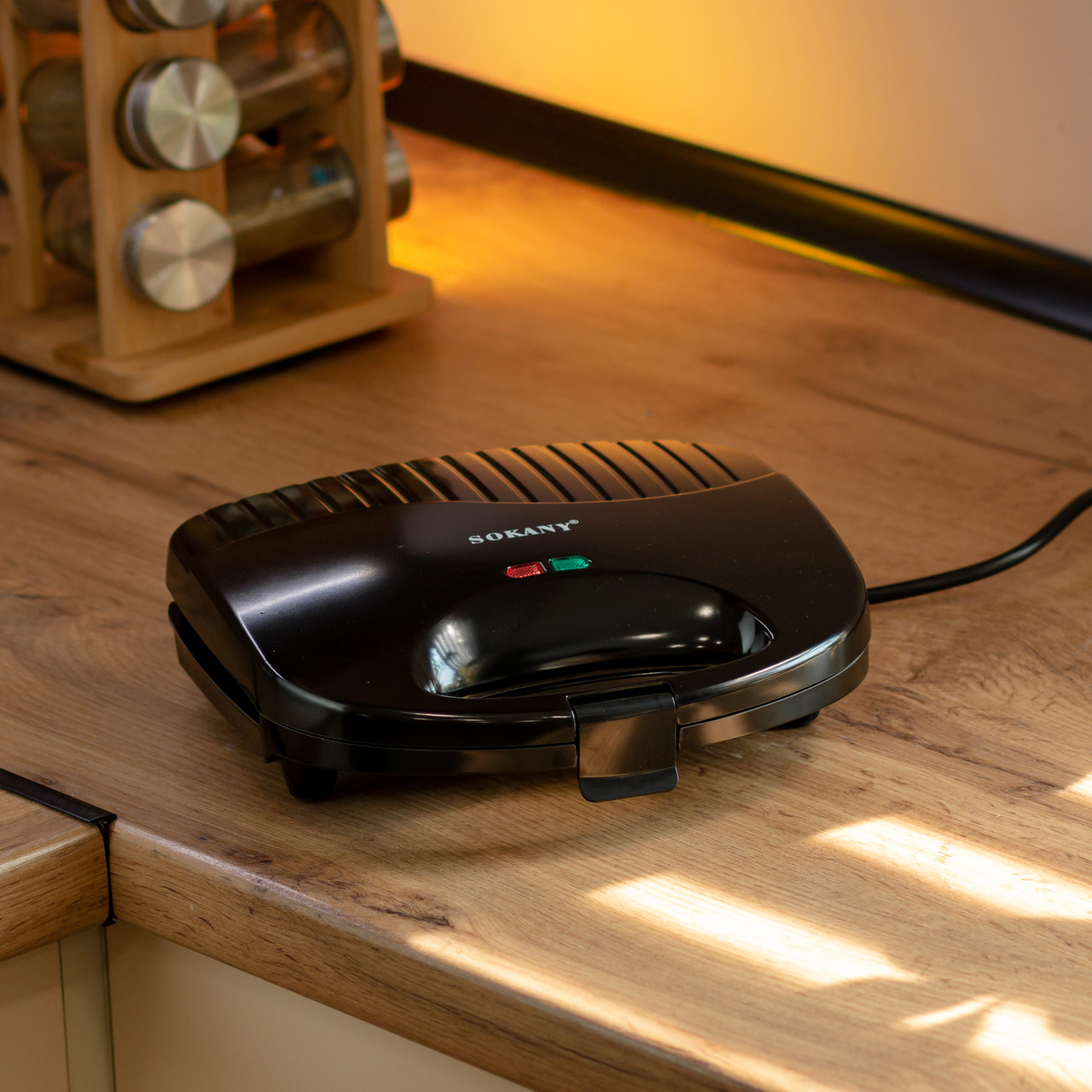 Електрогриль з антипригарним покриттям, термостатом і захистом від перегріву 750 Вт Sokany SK-116