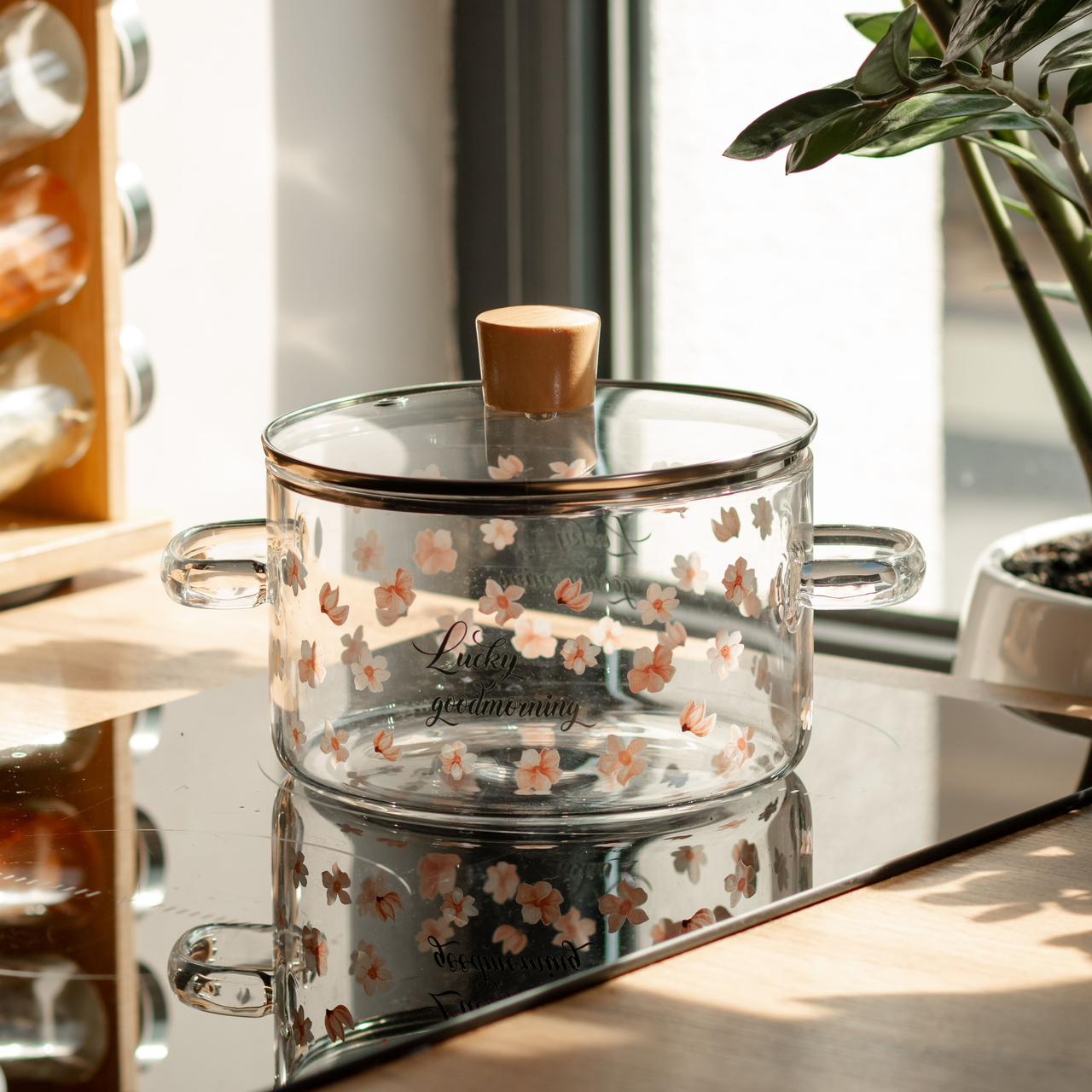 Скляна каструля прозора 1.7 літр з кришкою жароміцна HP-34-22