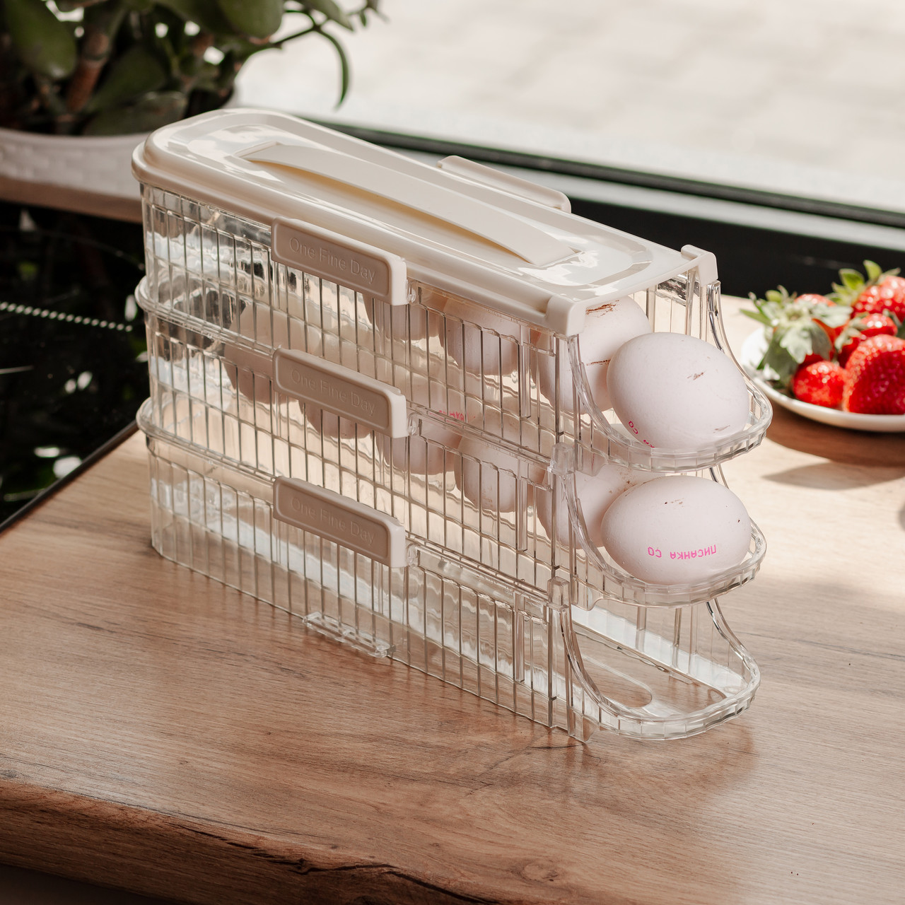 Лоток для яєць у холодильник на 3 яруси 32х10х18.5 см Бежевий HP-27-15