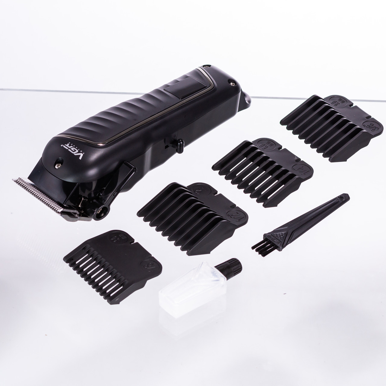 Машинка для стрижки LED професійна з насадками VGR V-683