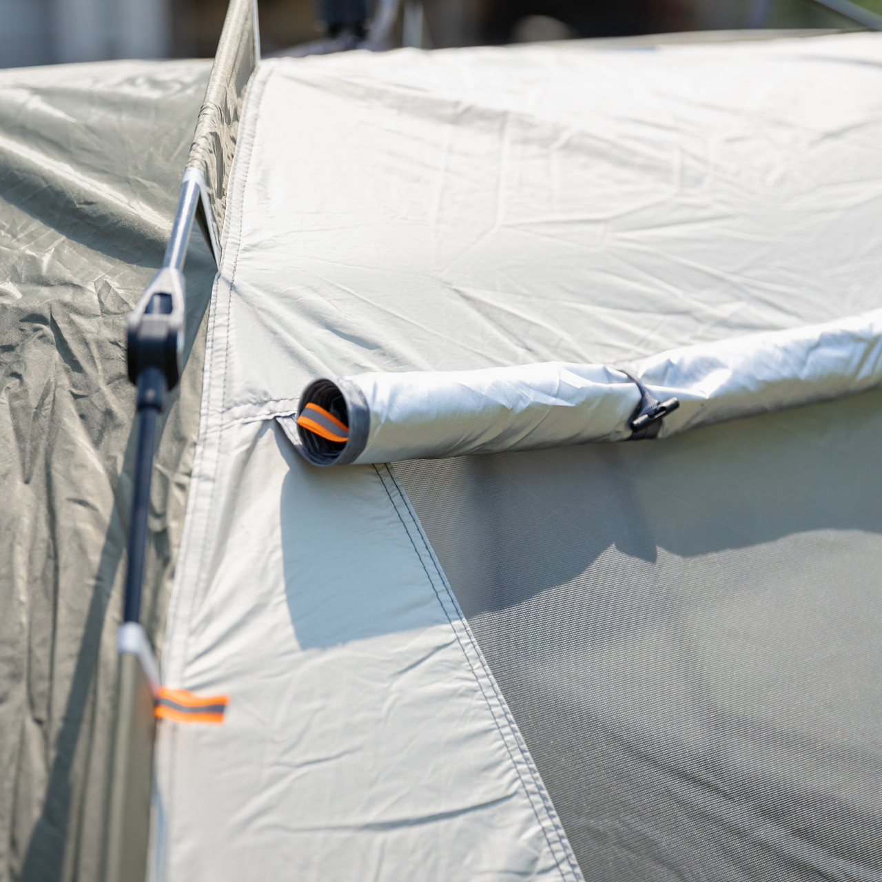 Намет автоматичний тримісний 2*2 (м) кемпінговий туристичний LU-0016GR Хакі