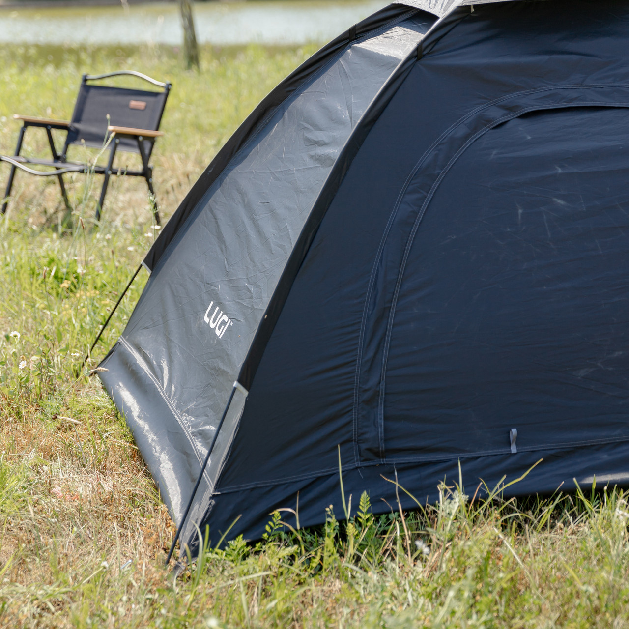 Намет двомісний 200×150×120 см кемпінговий туристичний для риболовлі LU-025B Чорний