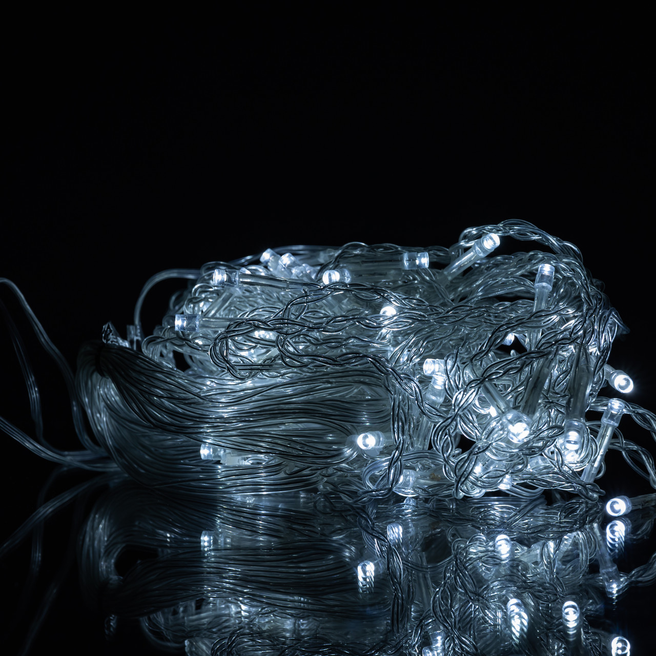 Новорічна гірлянда штора 1,5х1,5 м 64 LED білий провід Білий ZWM1564LEDW