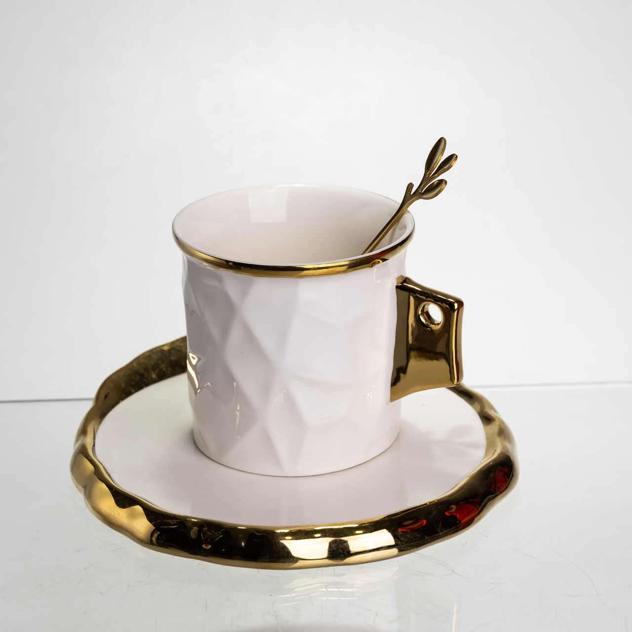 Чашка порцелянова для кави 200 (мл) з блюдцем і ложкою, гарна чашка в подарунок Білий із золотом FM-1B