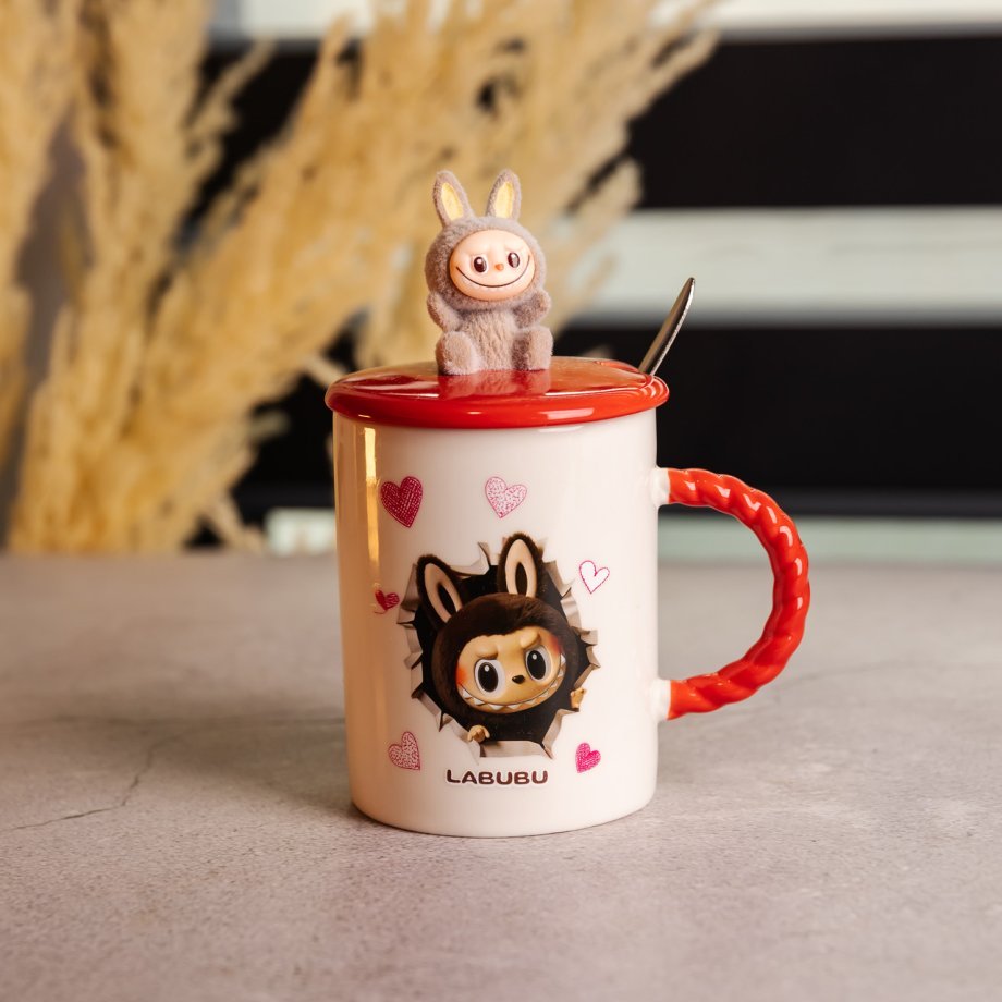 Кубок порцелянова з кришкою і ложкою Labubu 400 (мл) подарункова кружка прикольна чашка для дітей на подарунок Червоний FM-35D