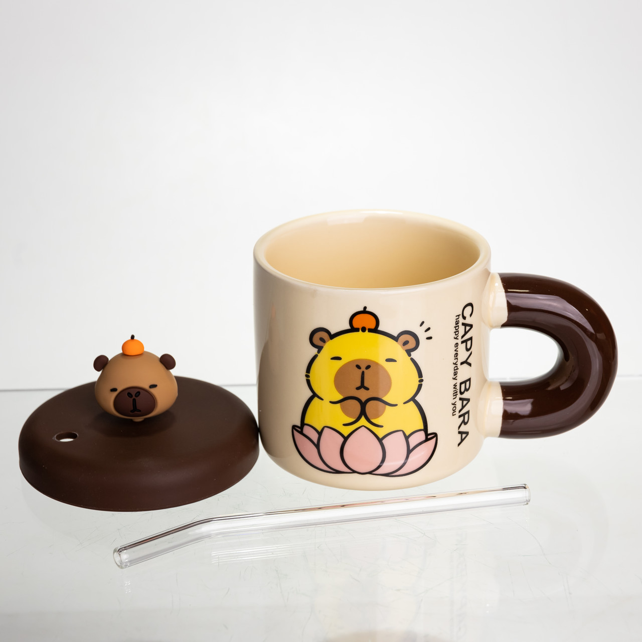 Кубок порцелянова з кришкою та трубочкою Капібара в лотосі 300 (мл) подарункова кружка прикольна чашка для дітей на подарунок FM-27B