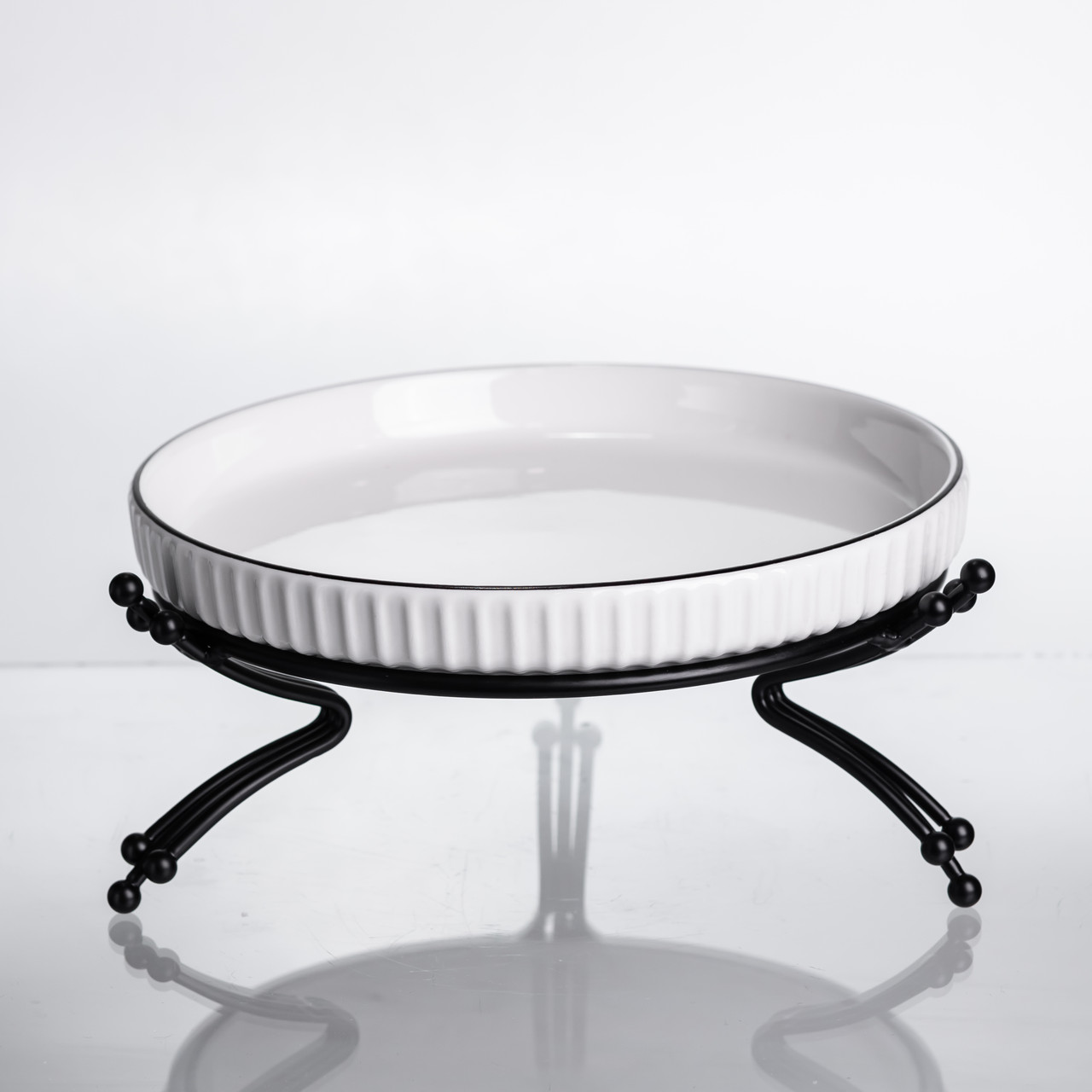 Фруктовниця порцелянова на металевій підставці Ø20 кругла ваза цукерка для фруктів Чорний LB-1570B