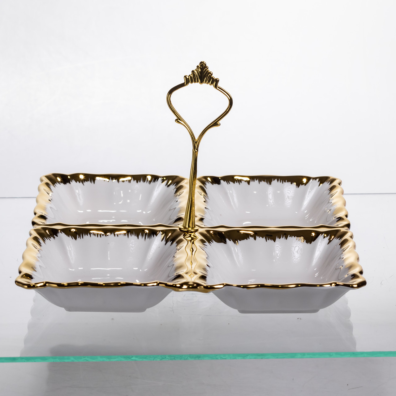 Менажниця порцелянова на 4 секції для закусок тарілка менажниця 22.5×22.5×3 (см) менажниця з ручкою Білий з золотом LC-BYL-101