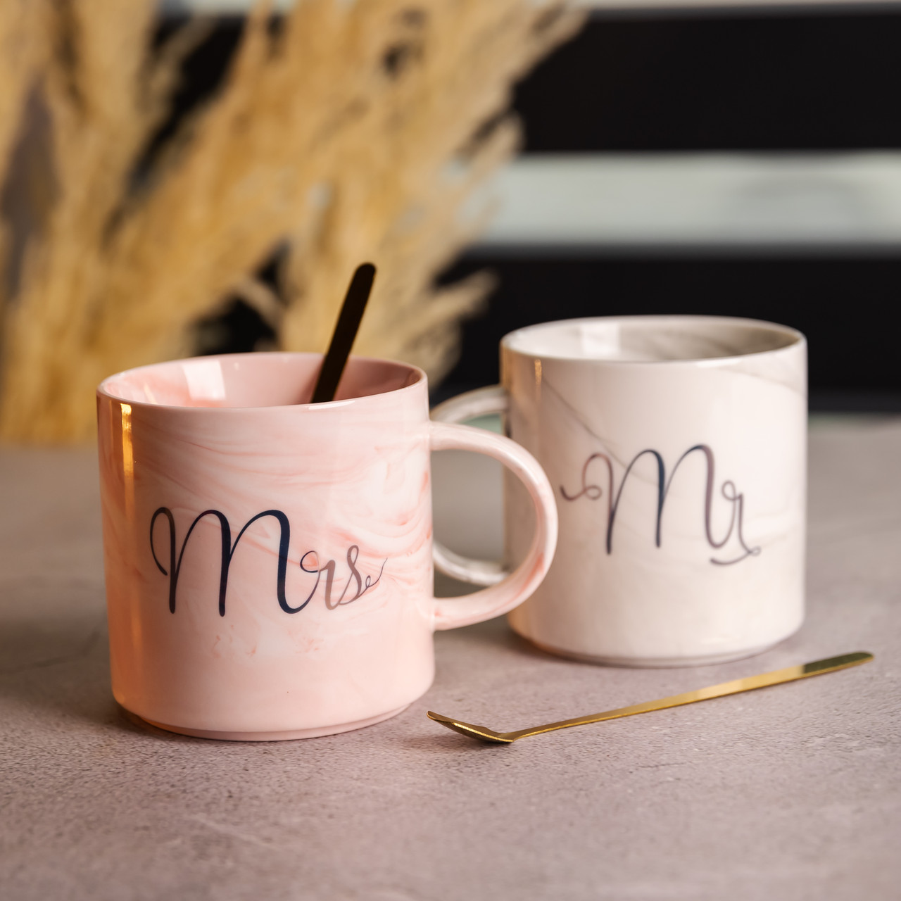 Набір парних порцелянових чашок Mr&Mis 2 (шт) по 400 (мл) чашки на подарунок з ложкою FM-28