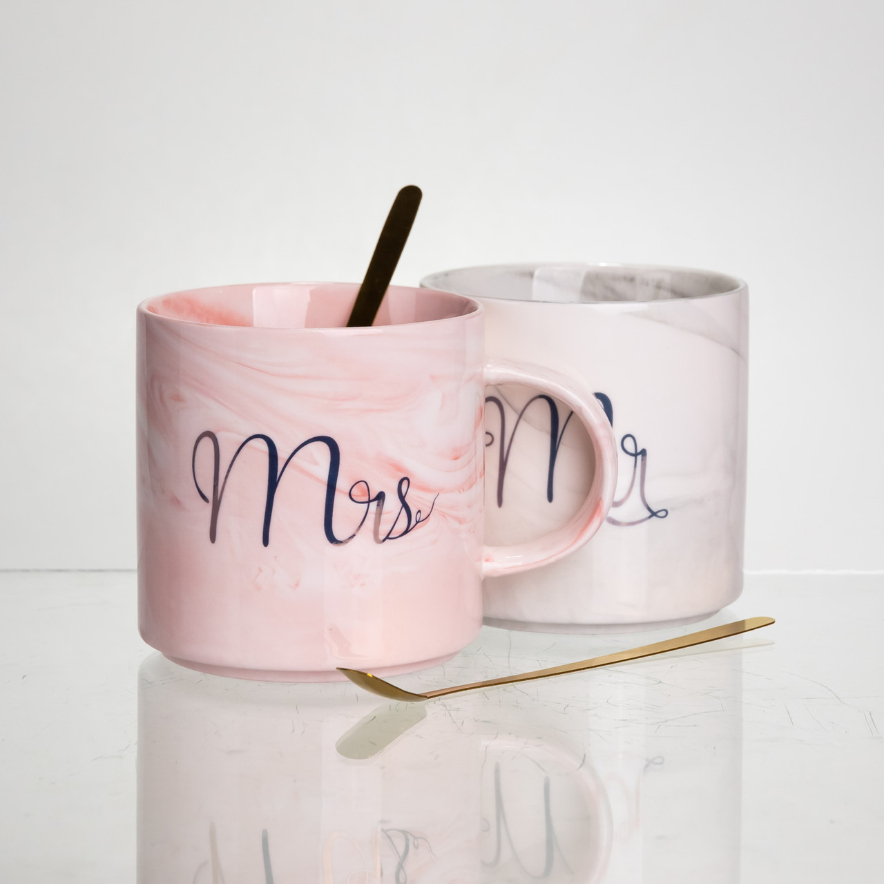 Набір парних порцелянових чашок Mr&Mis 2 (шт) по 400 (мл) чашки на подарунок з ложкою FM-28