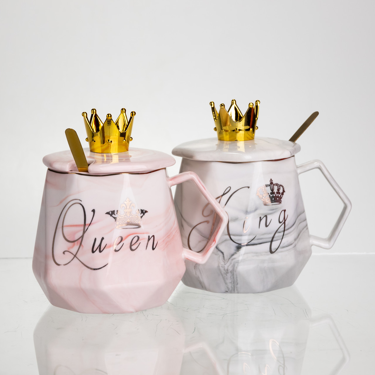 Набір парних порцелянових чашок Queen&King 2 (шт) по 400 (мл) чашки на подарунок із кришкою та ложкою FM-30