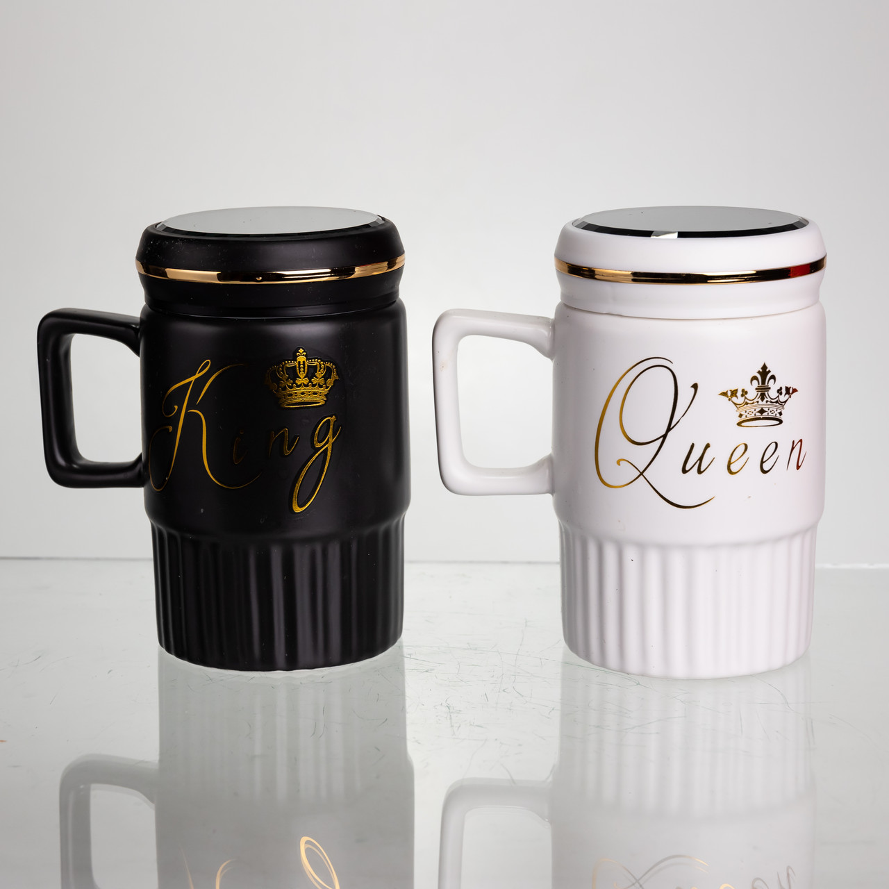 Набір парних порцелянових чашок з кришкою 2 (шт) по 450 (мл) Чорний з білим Yiwu FM-26